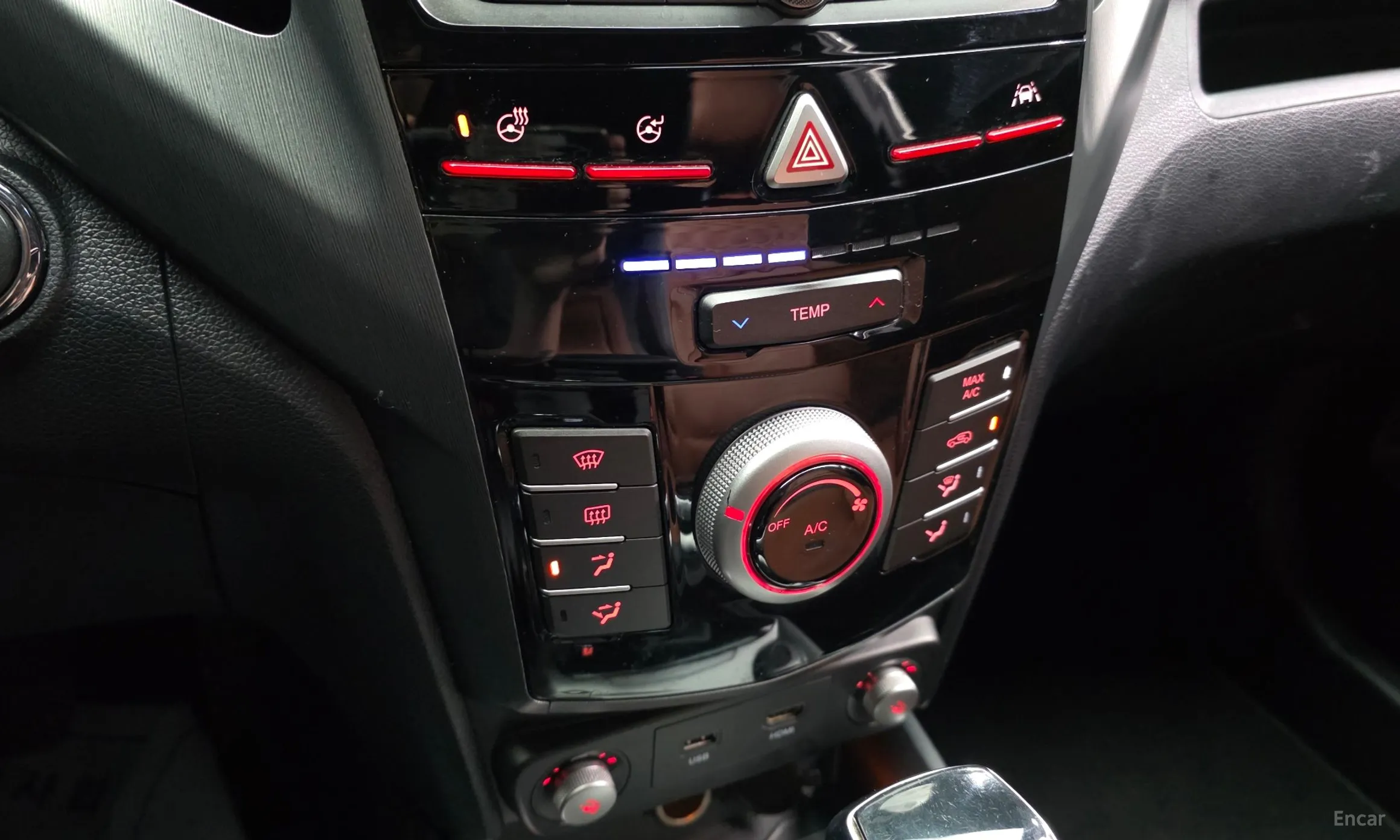 KG Mobility (SsangYong) Tivoli Armor превью 15