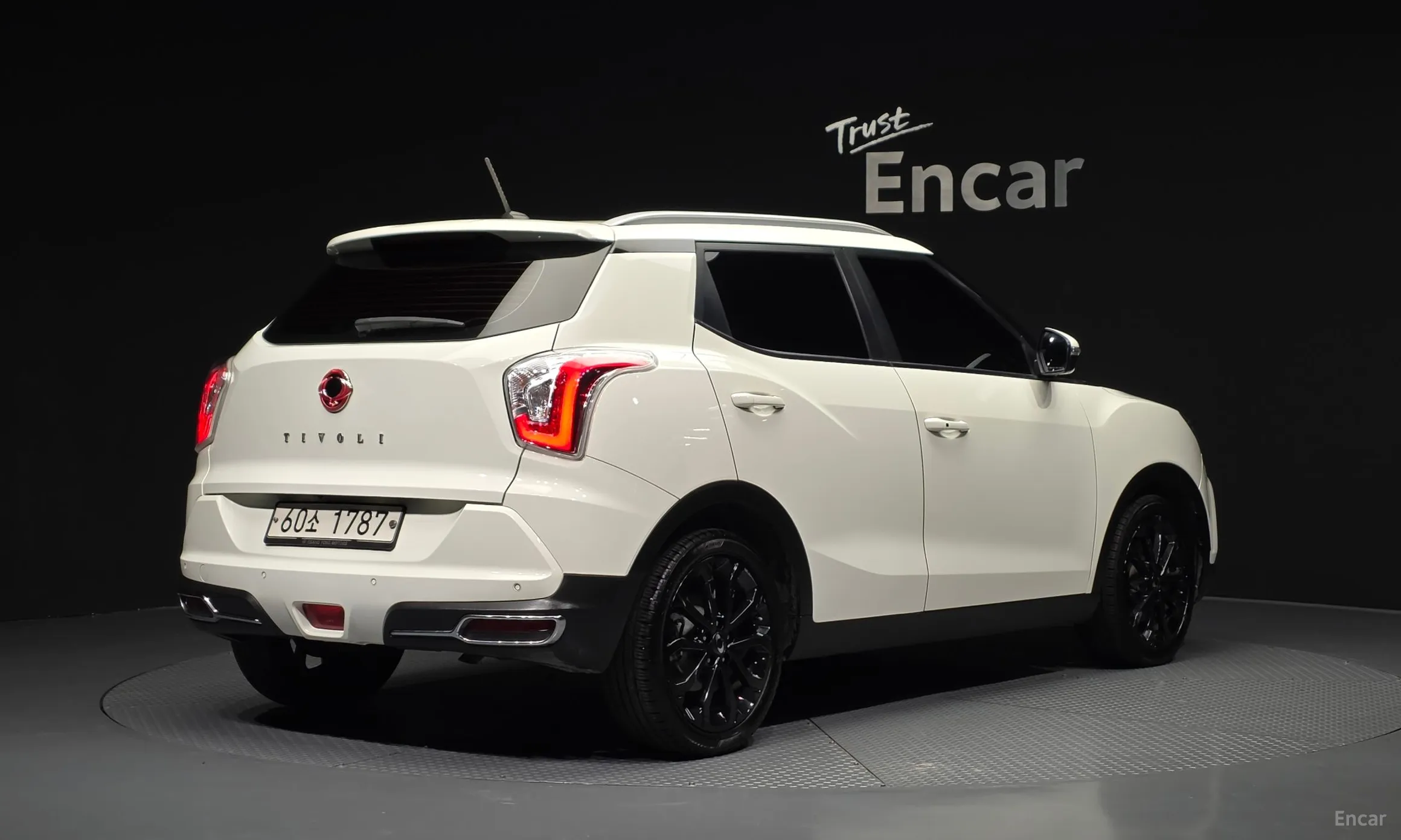 KG Mobility (SsangYong) Tivoli Armor