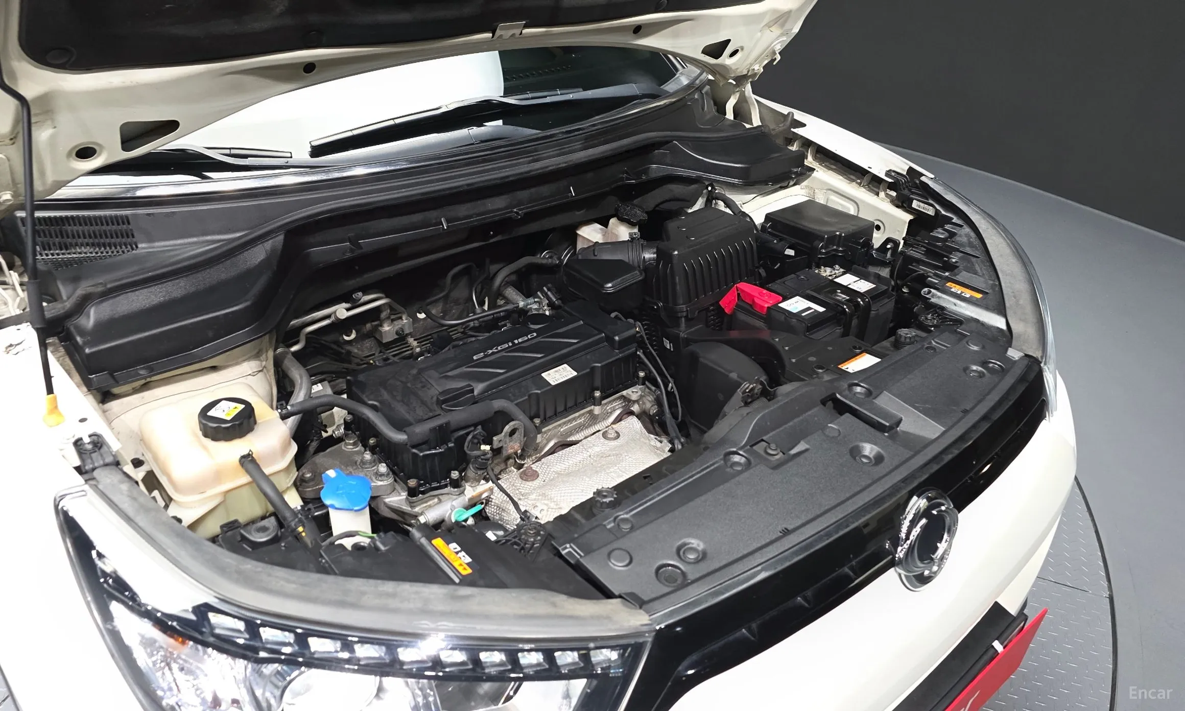 KG Mobility (SsangYong) Tivoli Armor превью 6