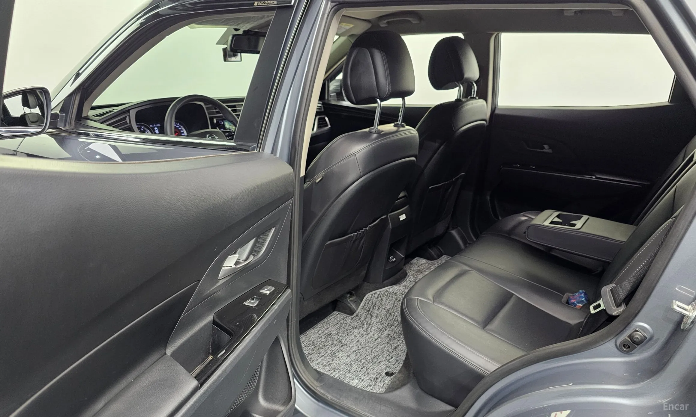 KG Mobility (SsangYong) Beautiful Korando превью 11