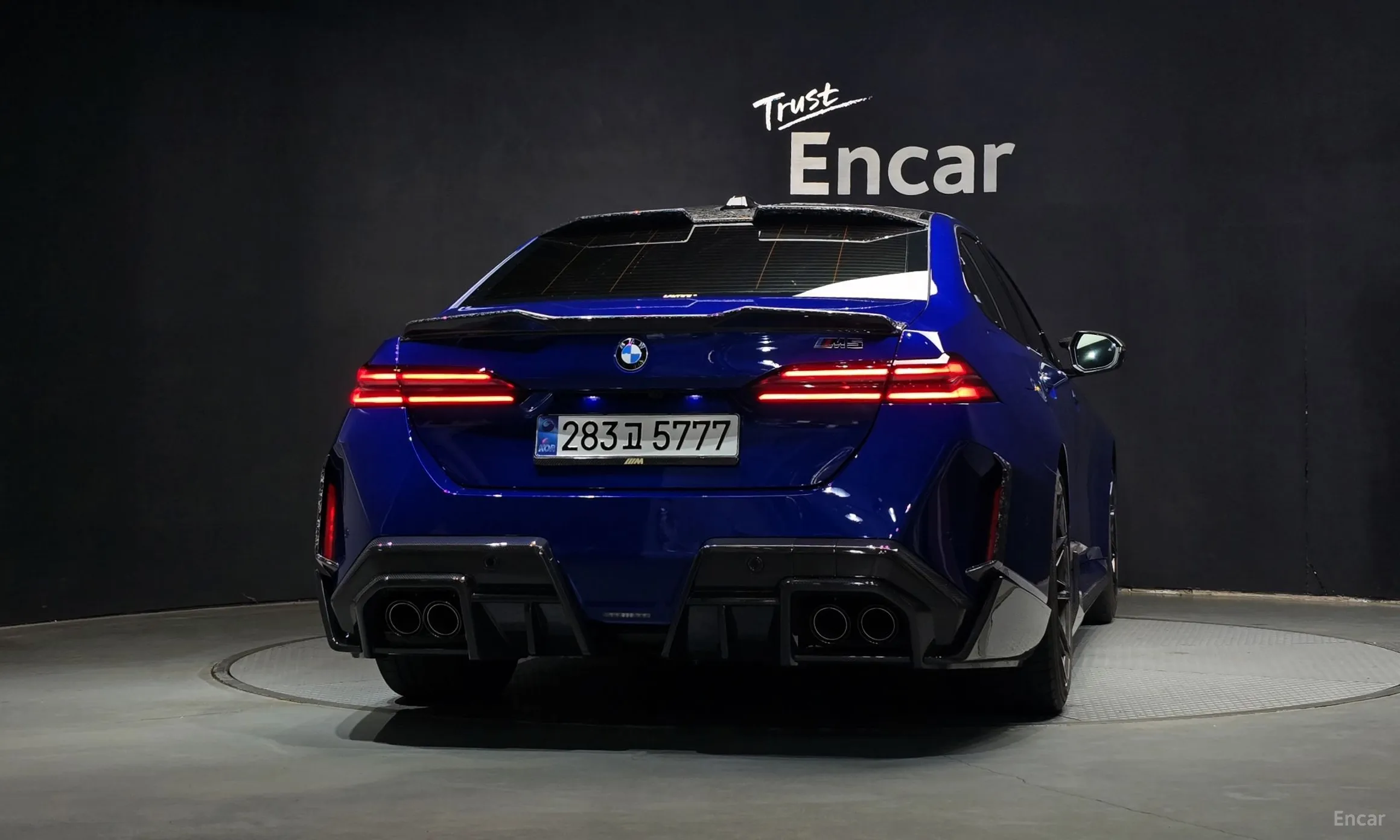 BMW M5 (G90) превью 4