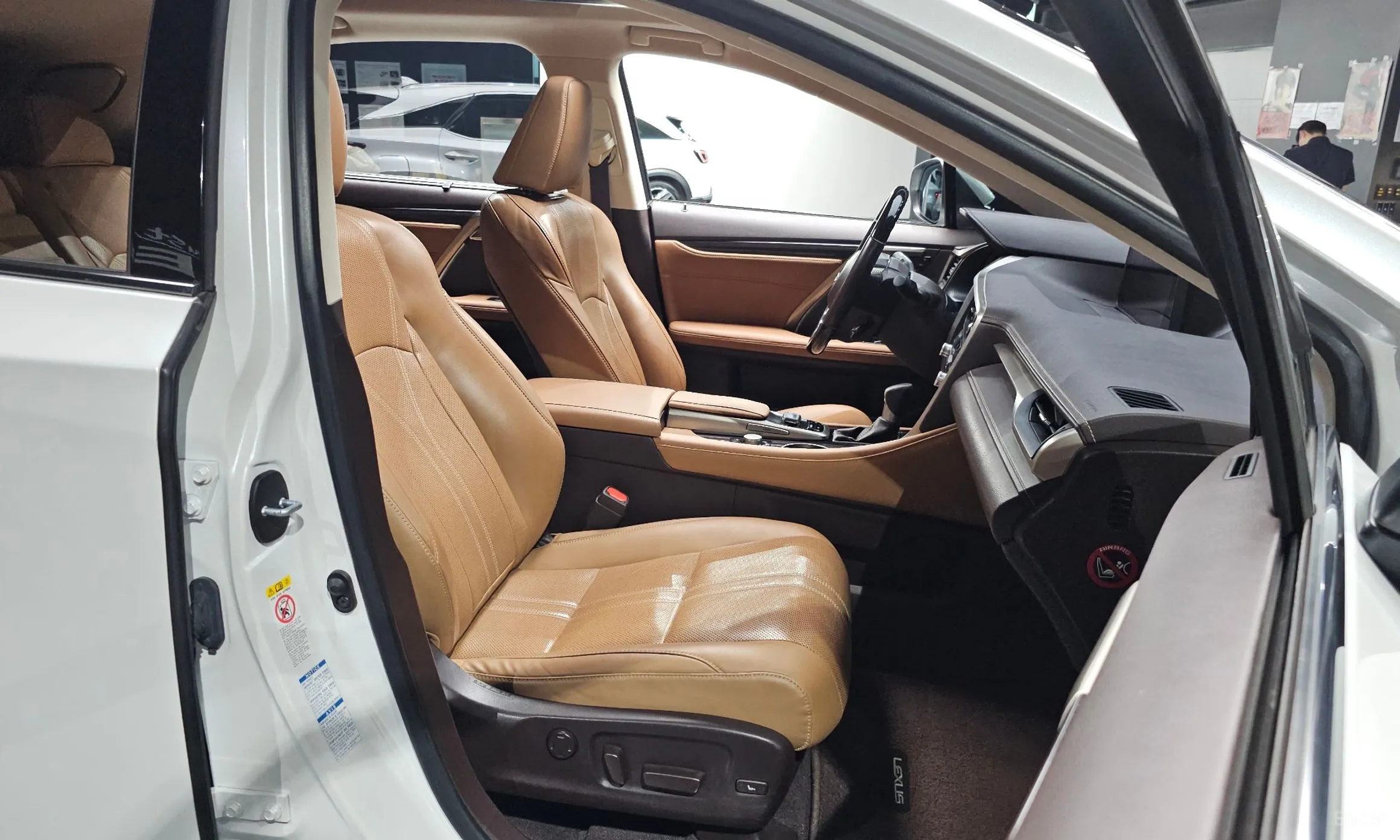 Lexus RX450h Gen 4 превью 12