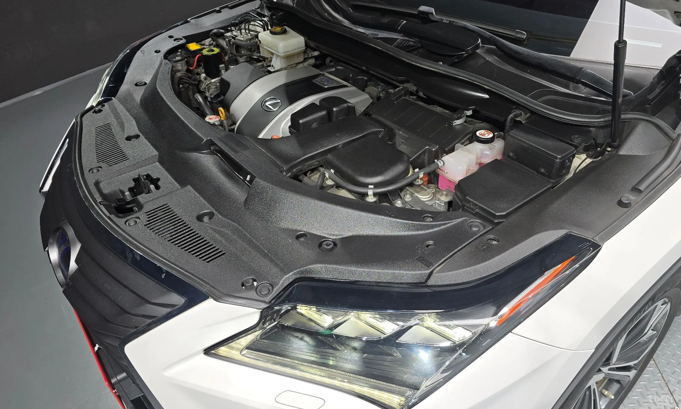 Lexus RX450h Gen 4 превью 6