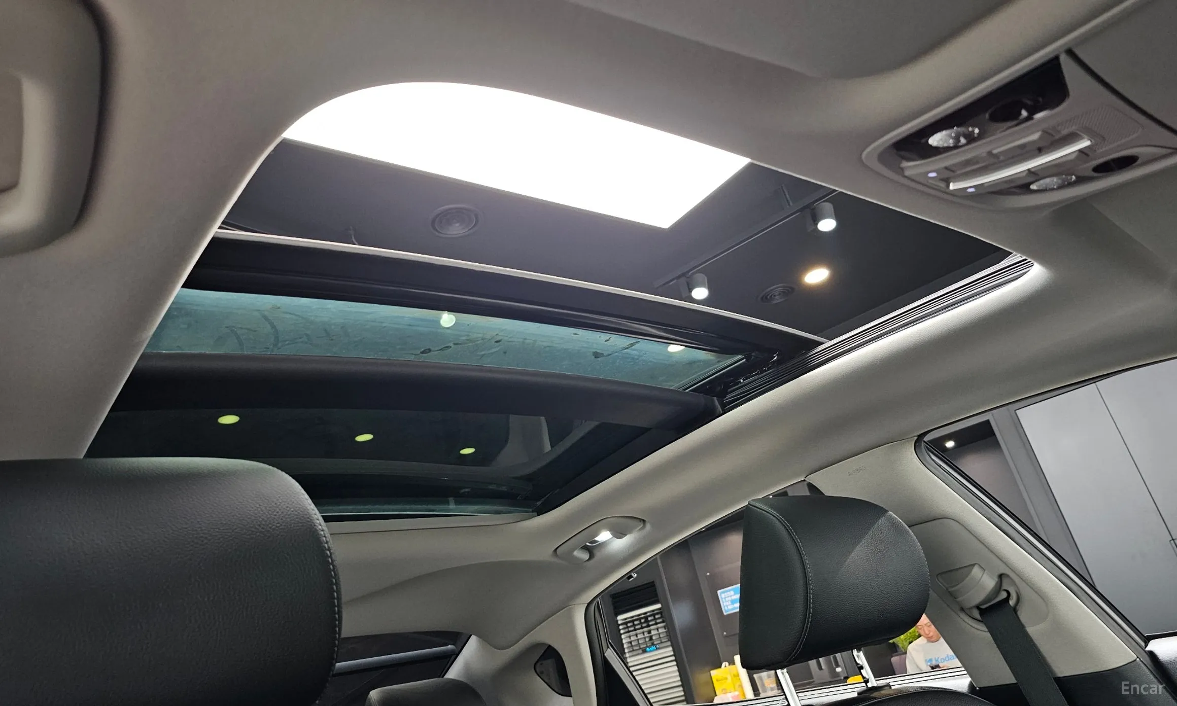 Kia K7 превью 19