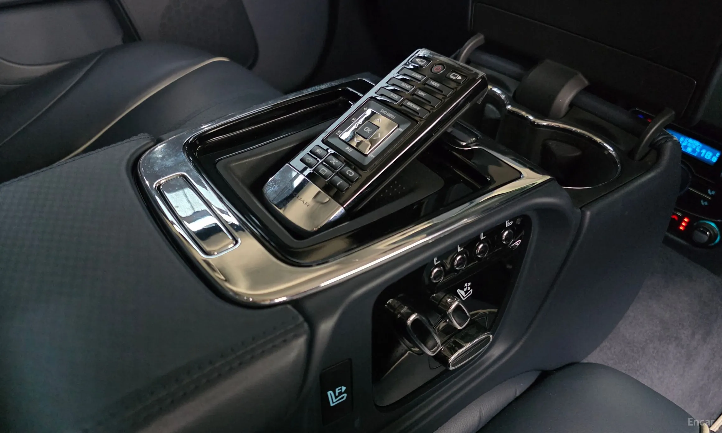 Jaguar All New XJ превью 17
