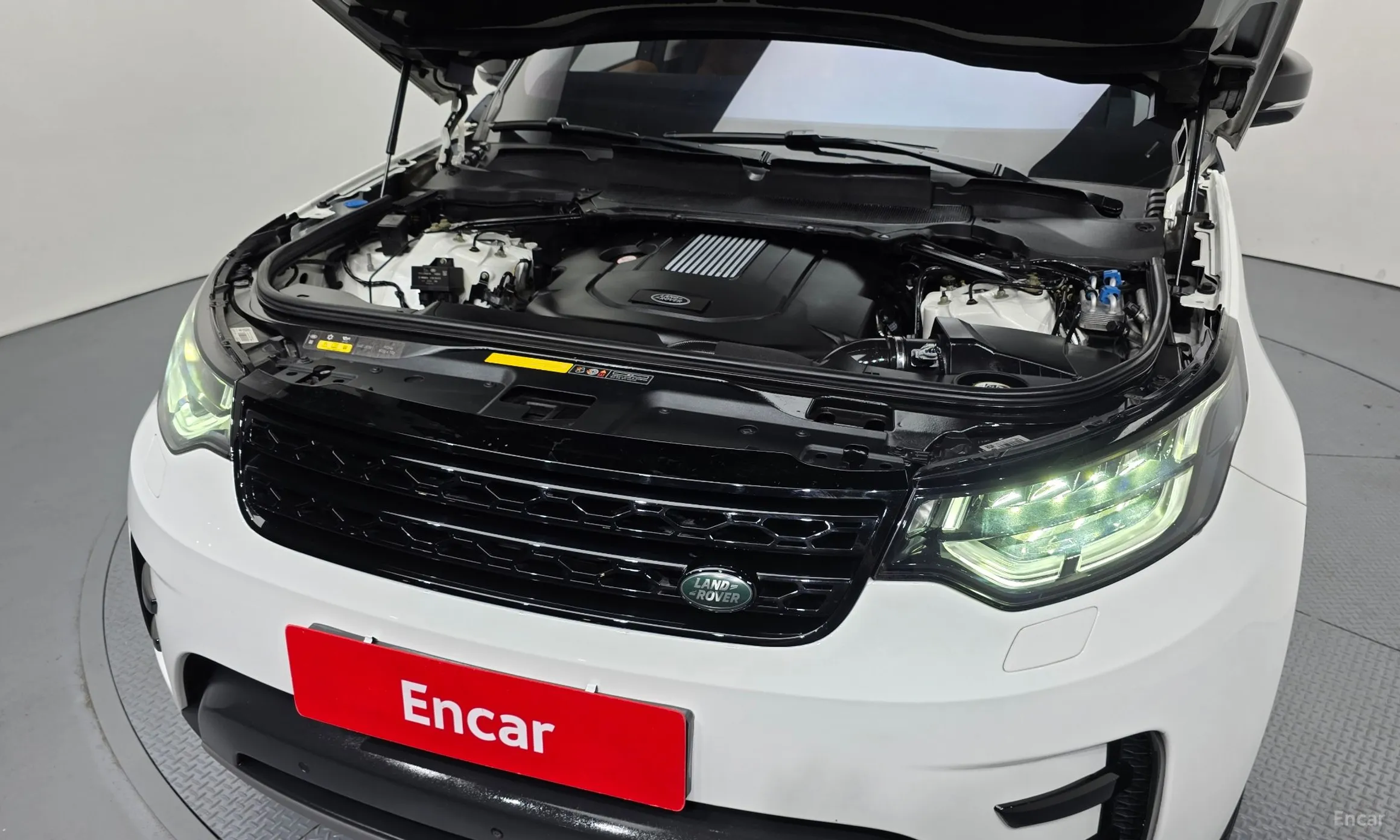 Land Rover Discovery 5 превью 6