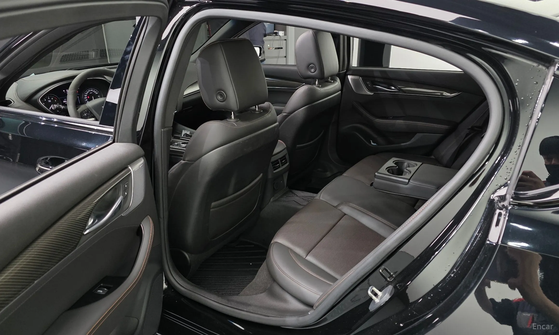 Cadillac CT5 превью 11