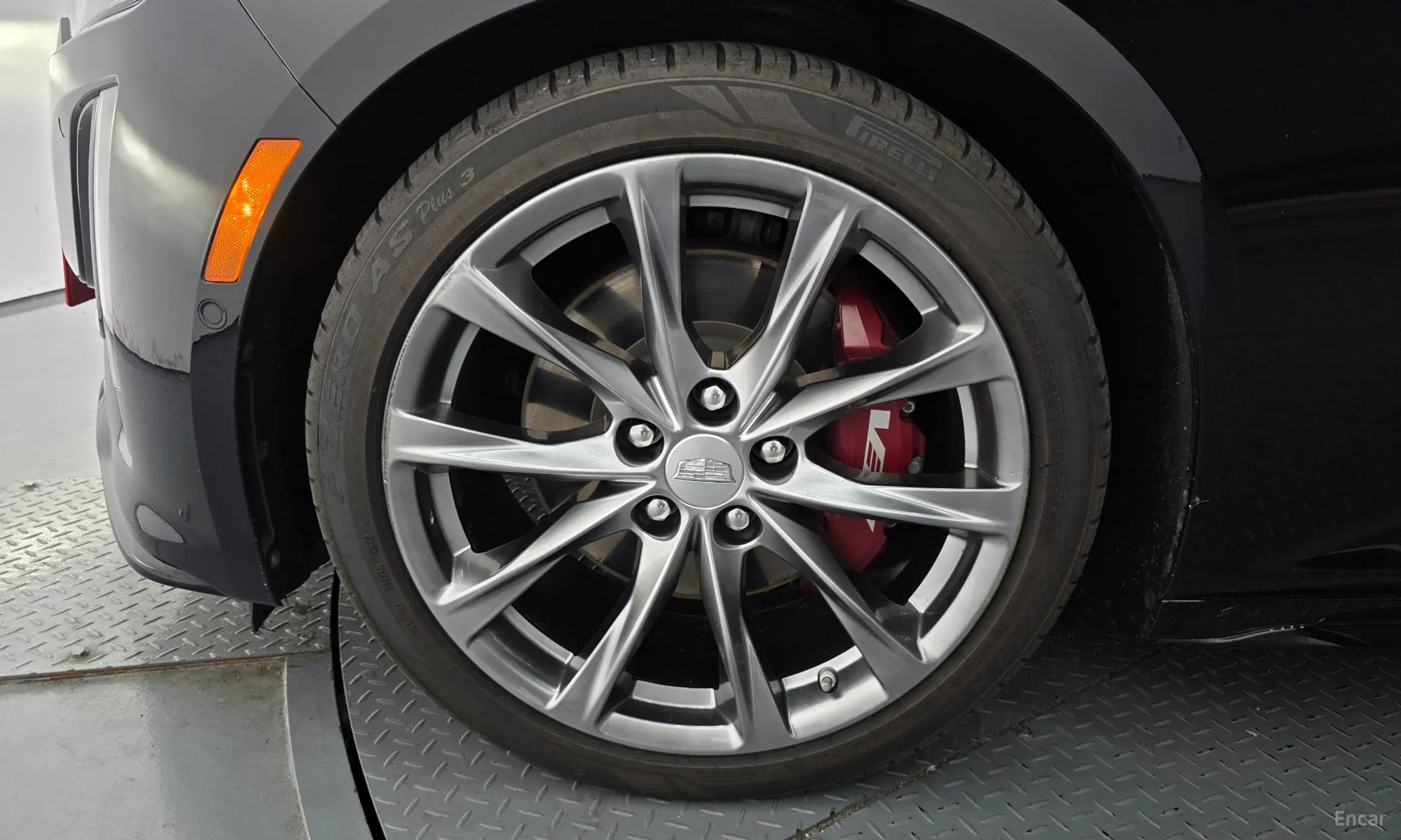 Cadillac CT5 превью 5