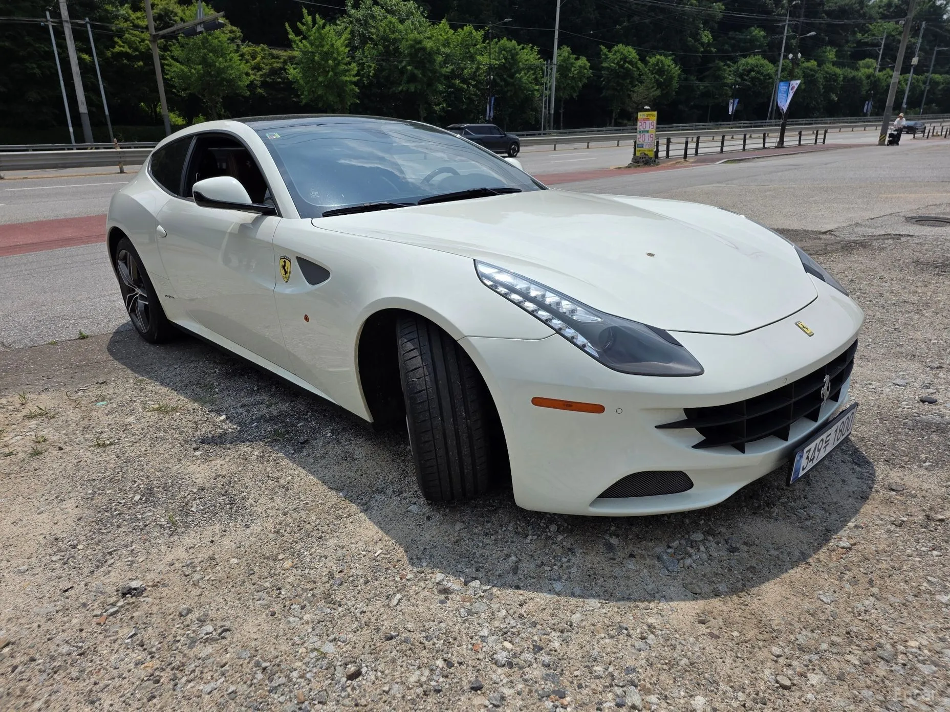 Ferrari FF