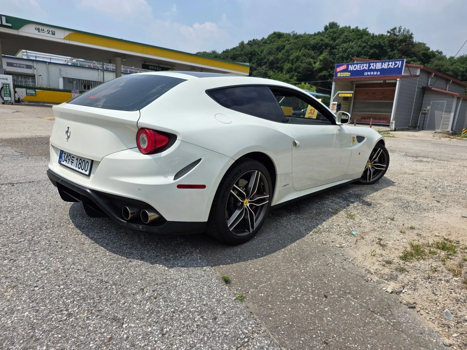 Ferrari FF превью 4