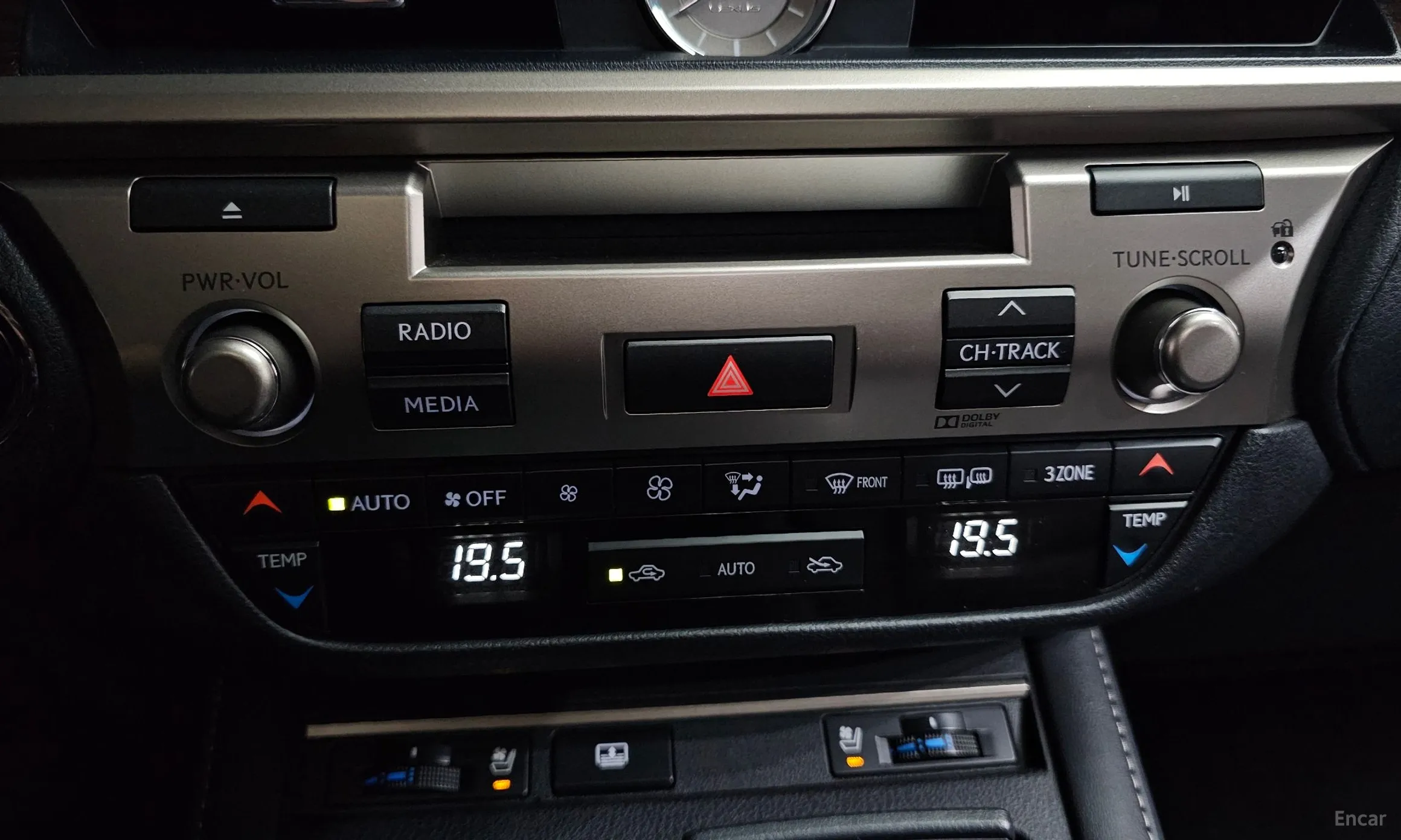Lexus New ES300h превью 20