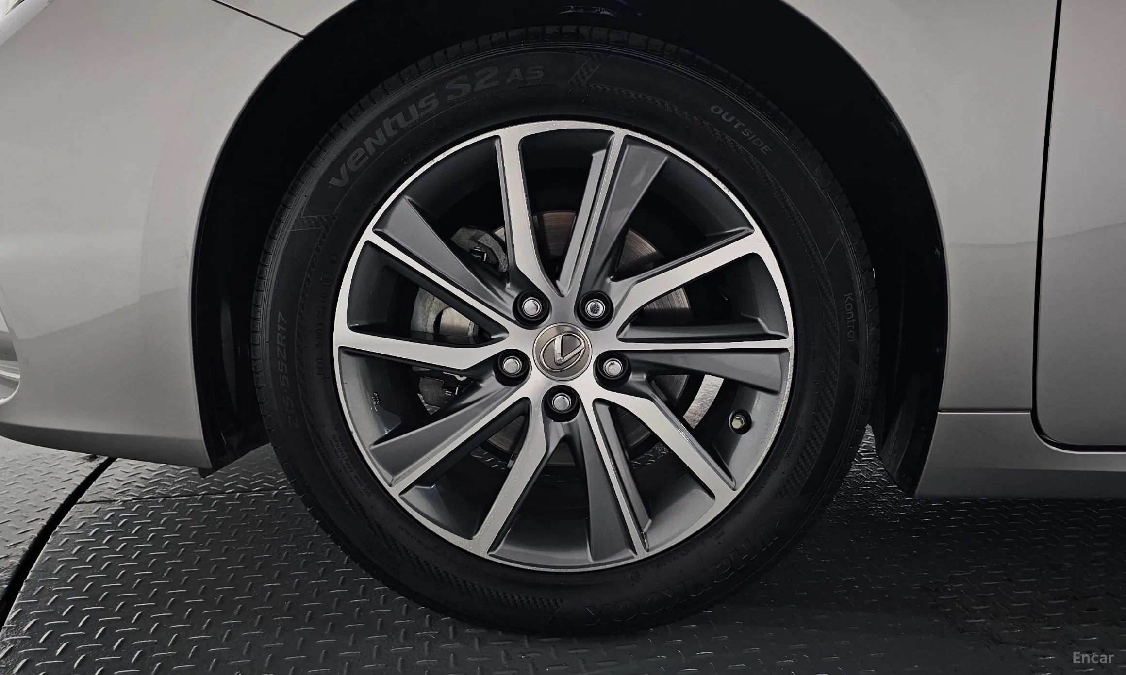 Lexus New ES300h превью 5