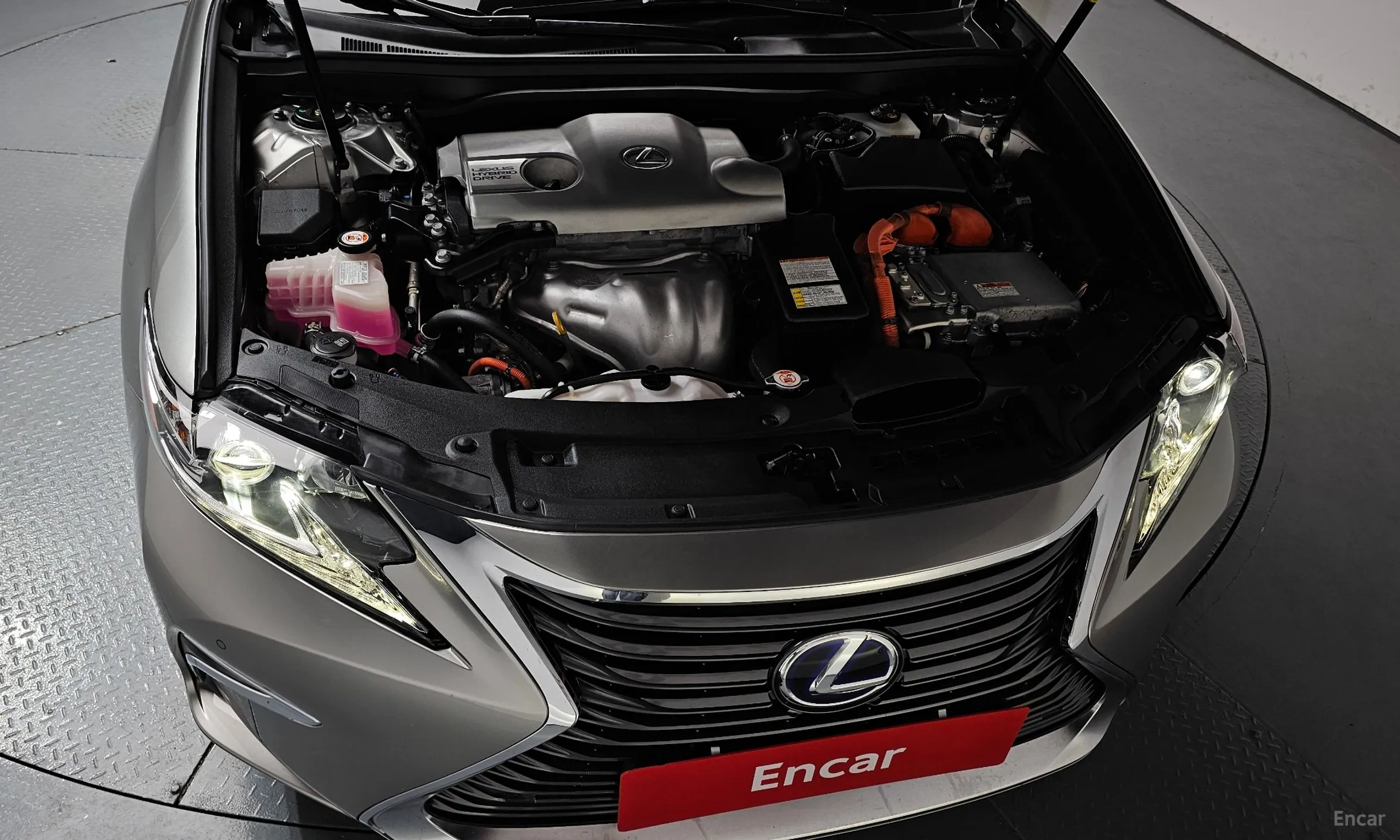 Lexus New ES300h превью 6