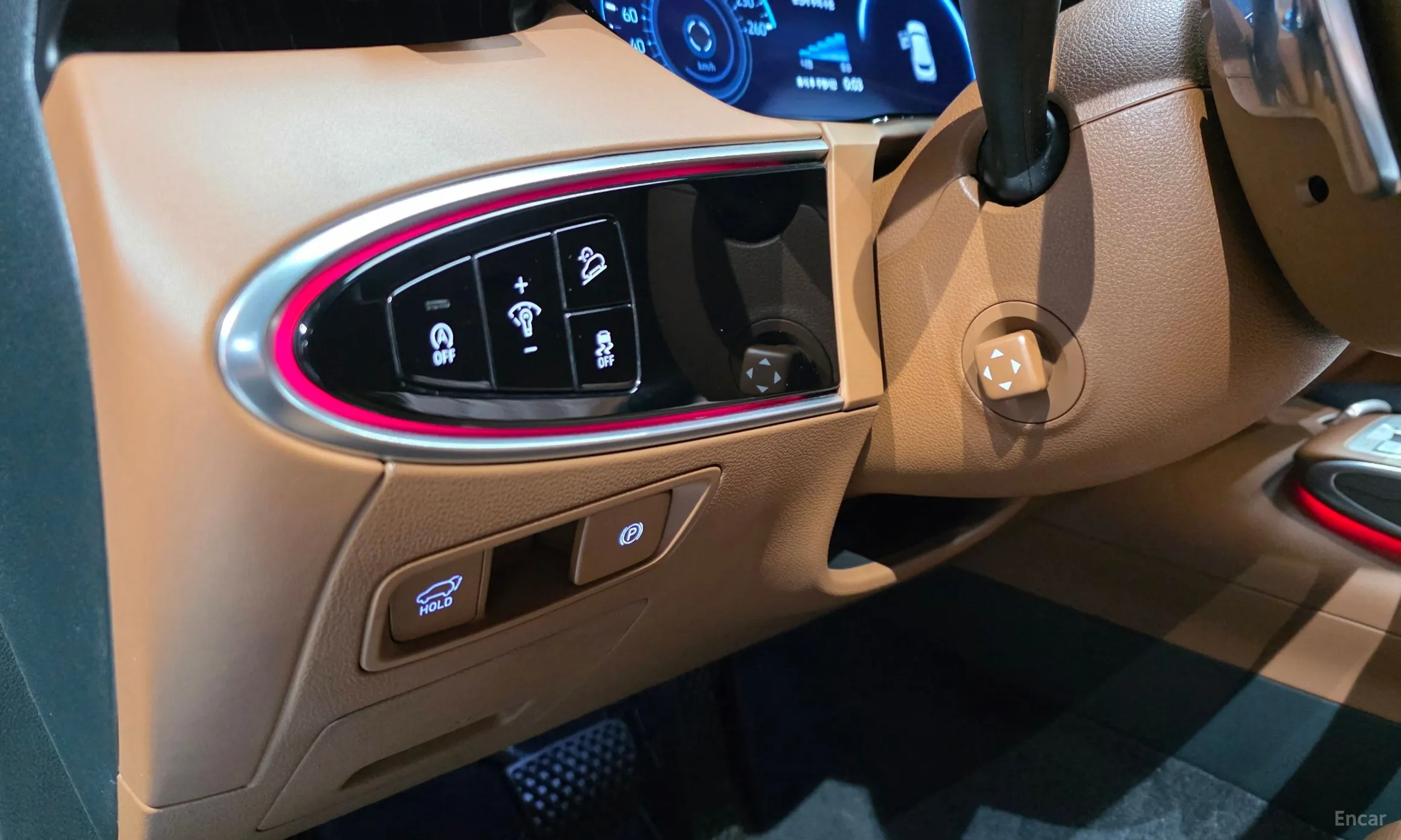 Genesis GV70 превью 12