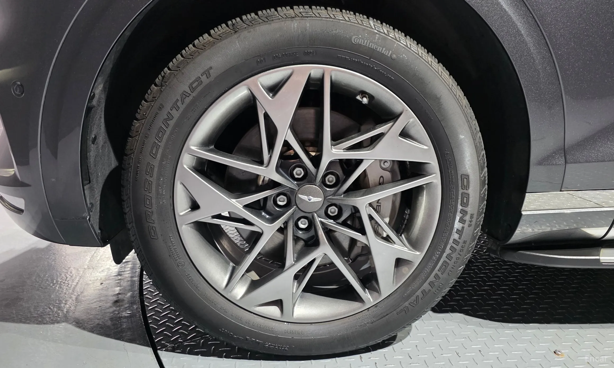 Genesis GV70 превью 5