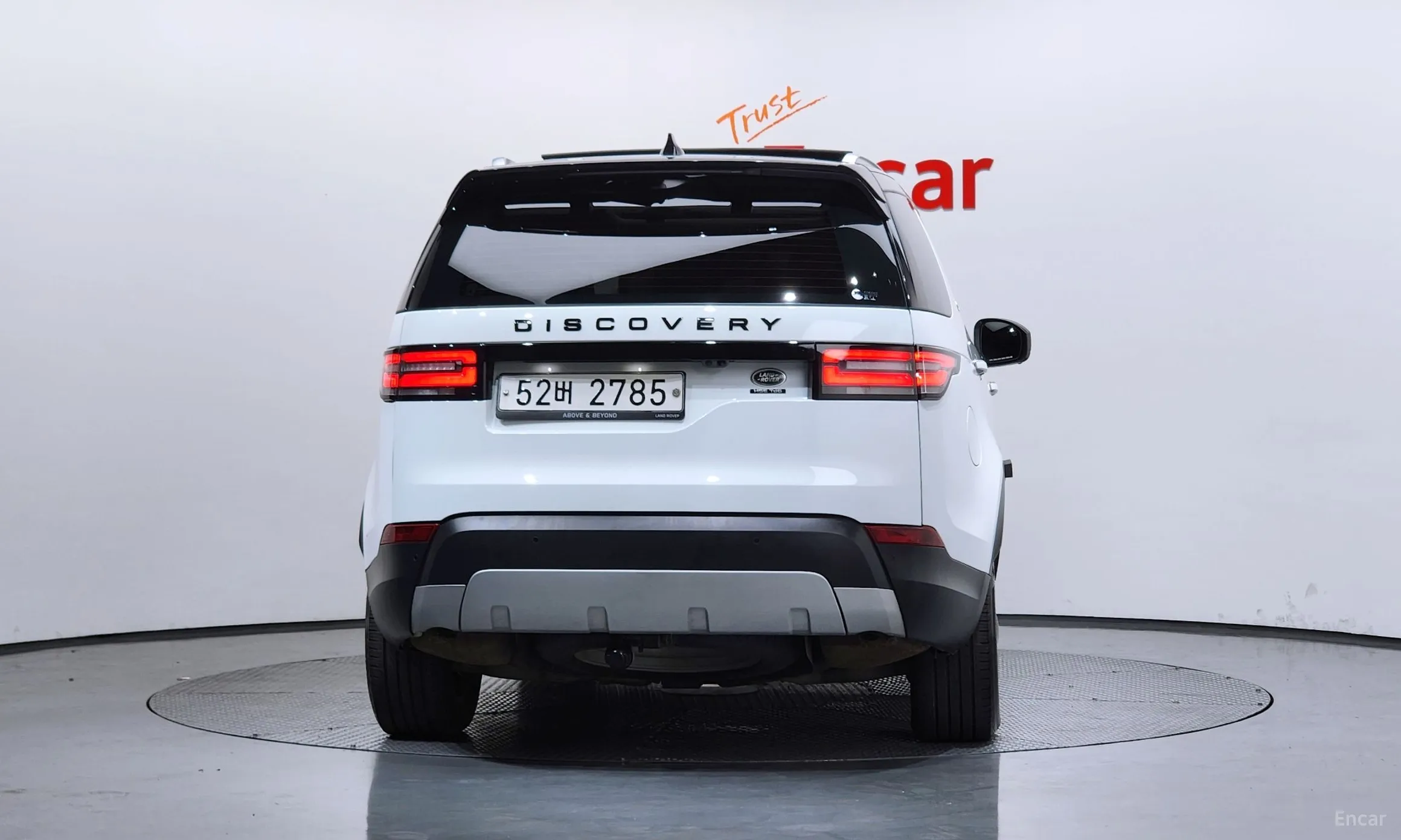 Land Rover Discovery 5 превью 4