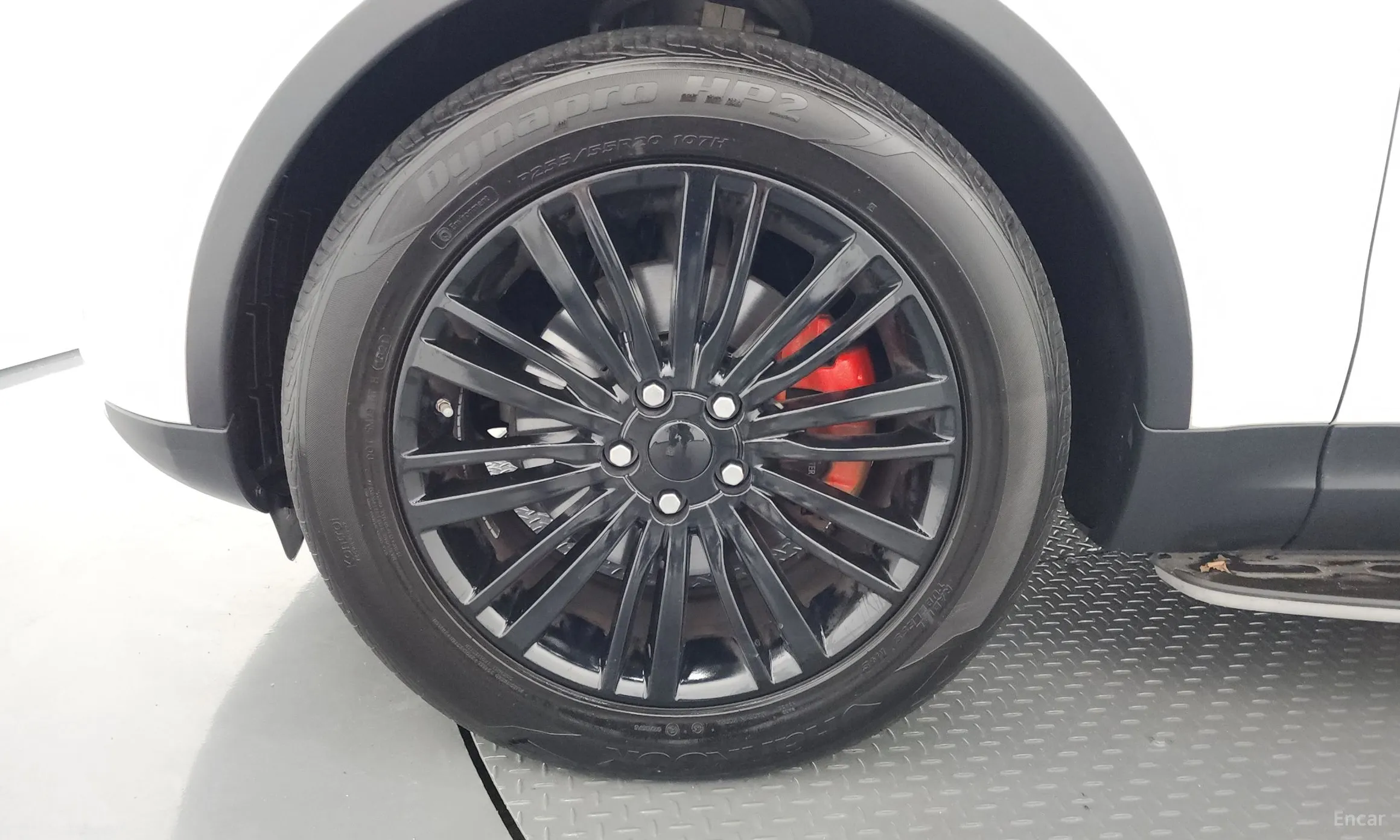 Land Rover Discovery 5 превью 5