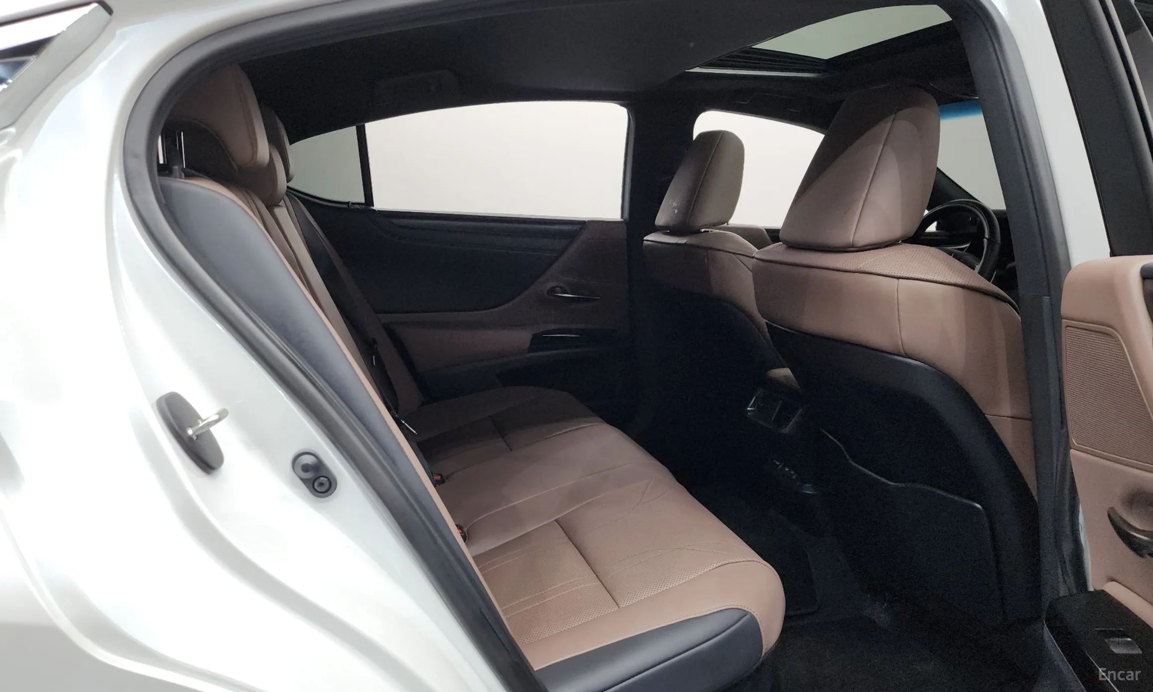 Lexus ES300h 7th Generation превью 11