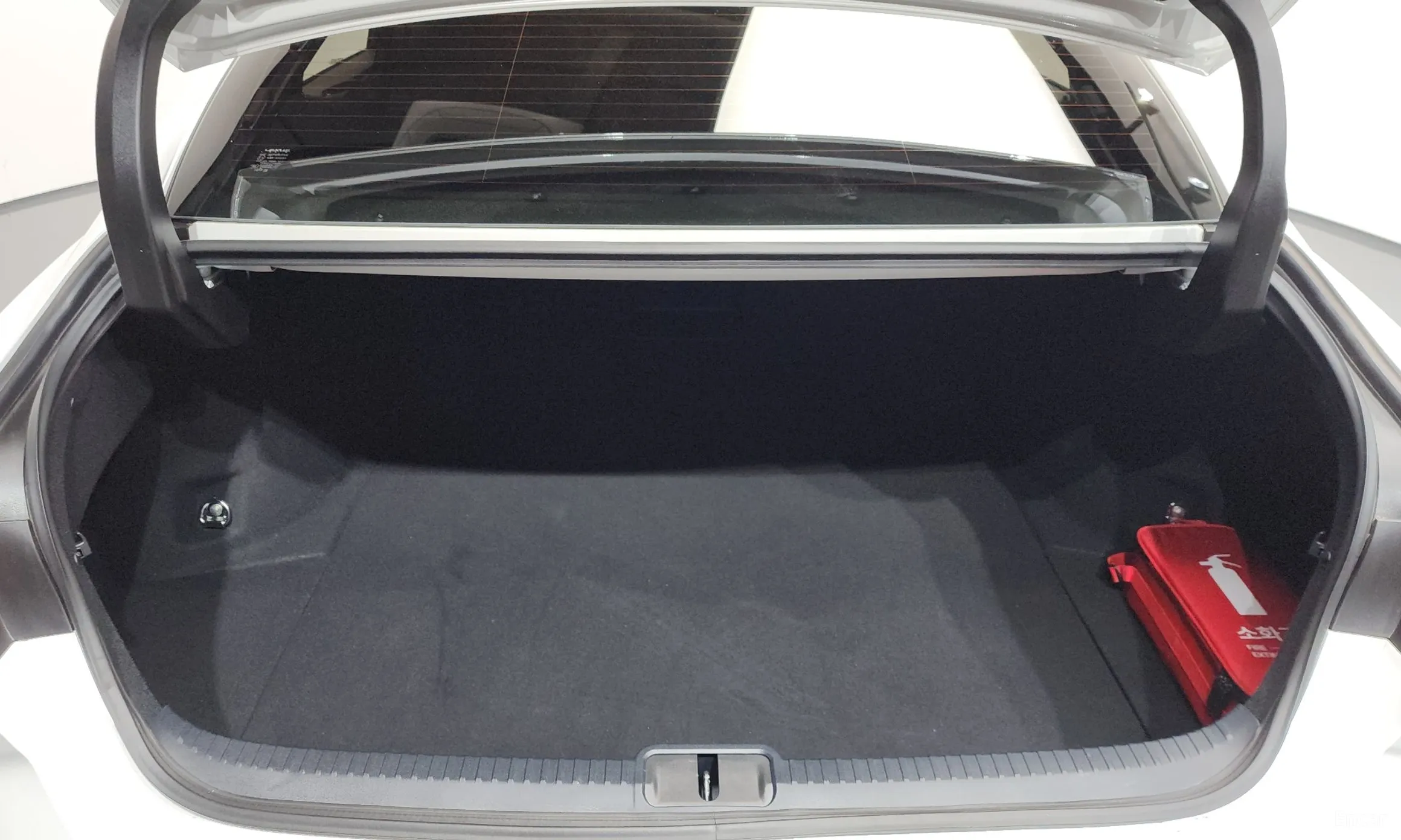 Lexus ES300h 7th Generation превью 18