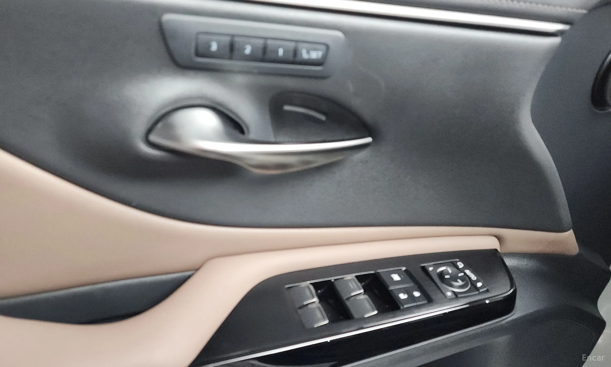 Lexus ES300h 7th Generation превью 19