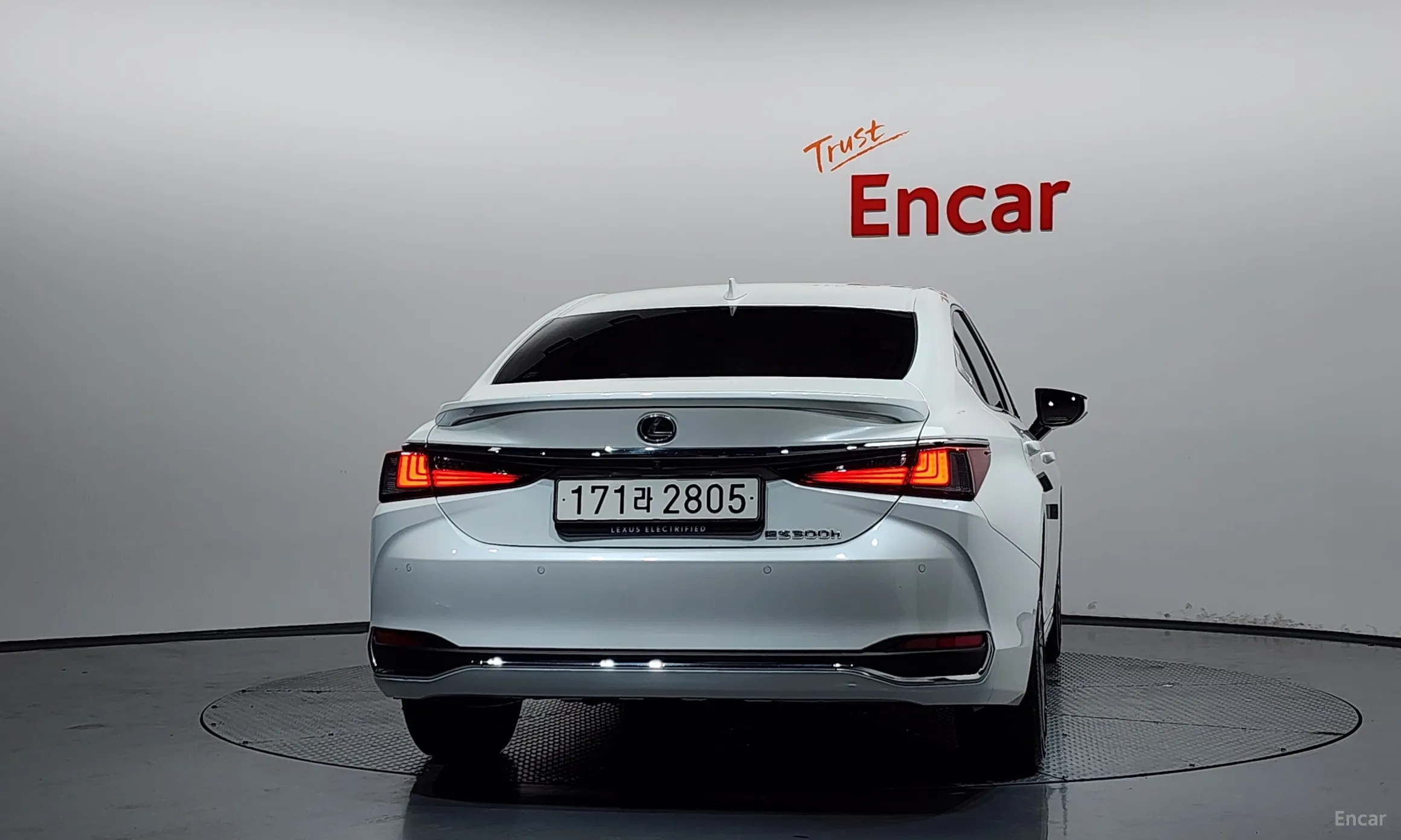 Lexus ES300h 7th Generation превью 4