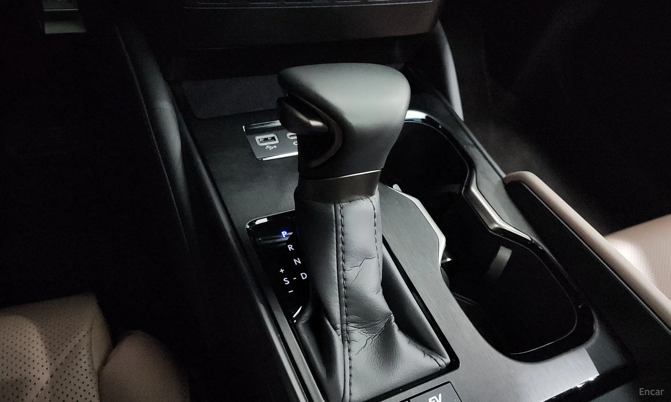 Lexus ES300h 7th Generation превью 9