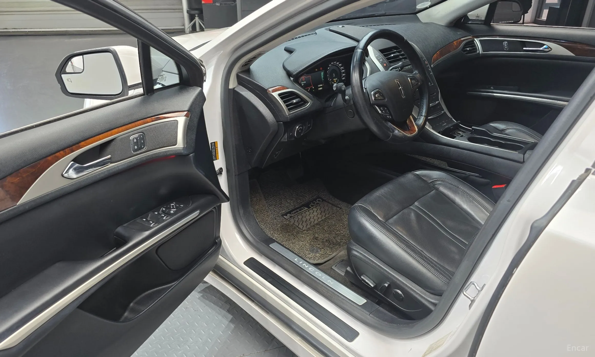 Lincoln New MKZ превью 10