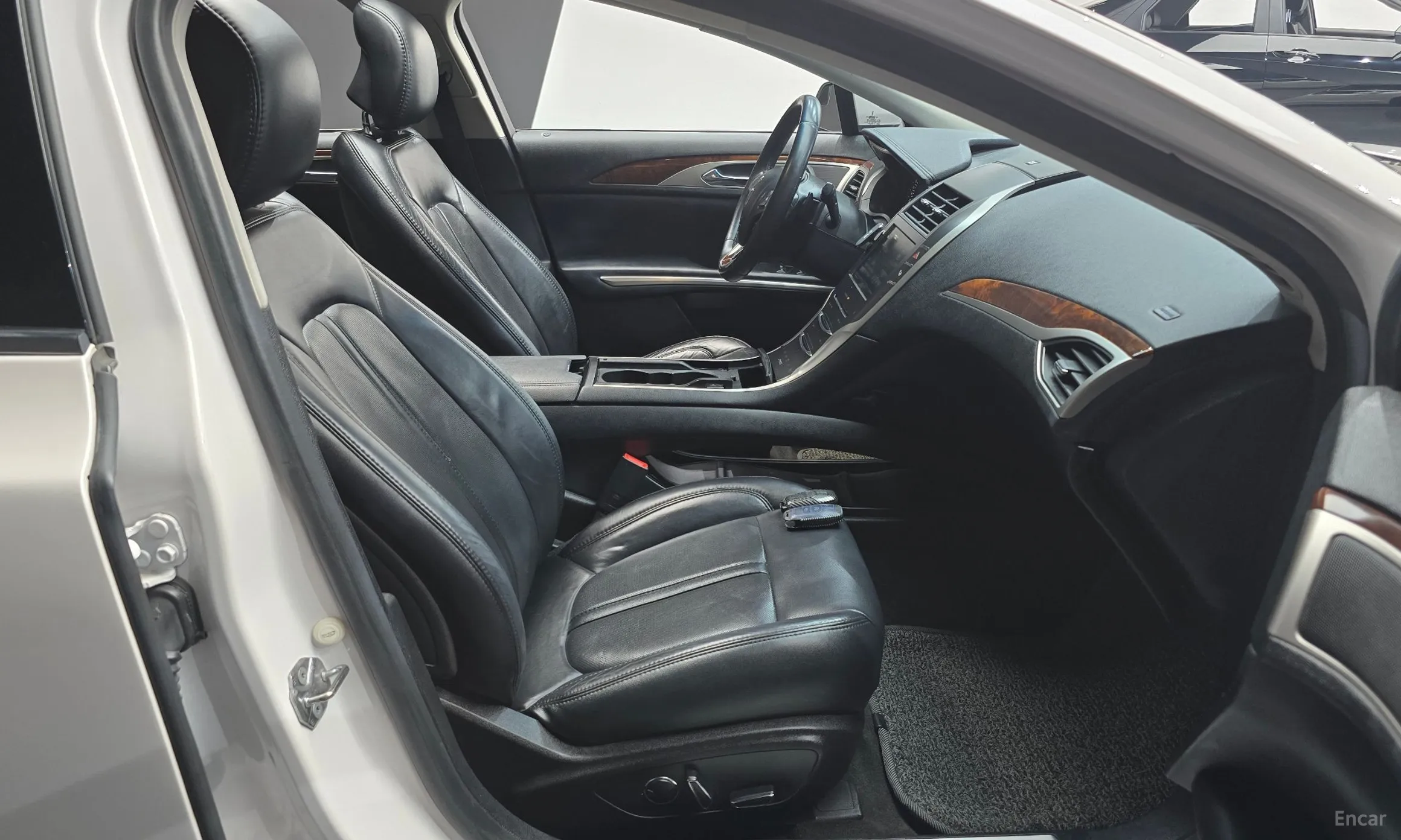 Lincoln New MKZ превью 11