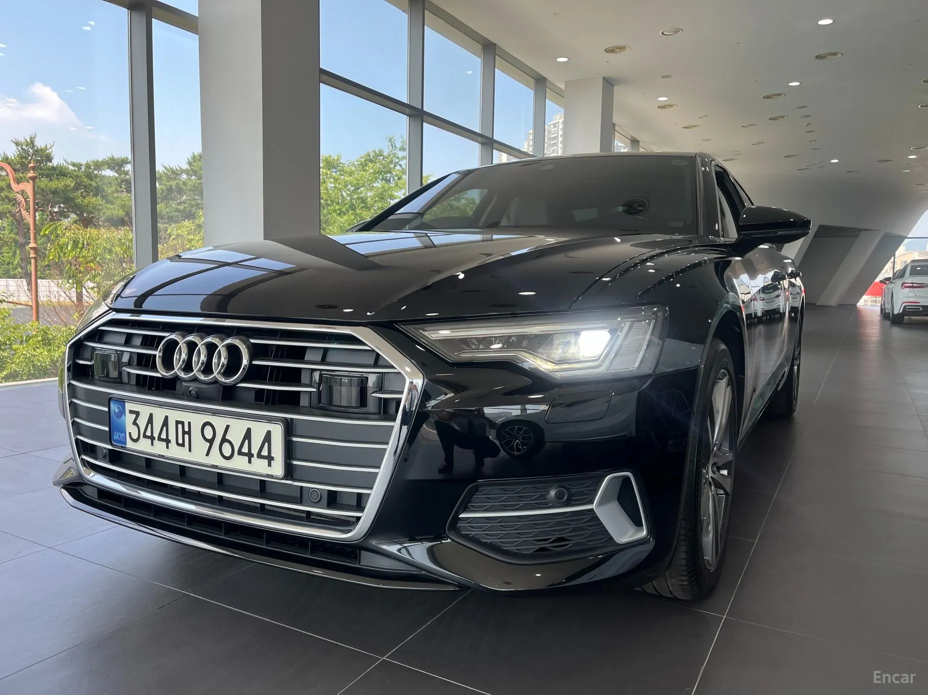 A6 (C8)