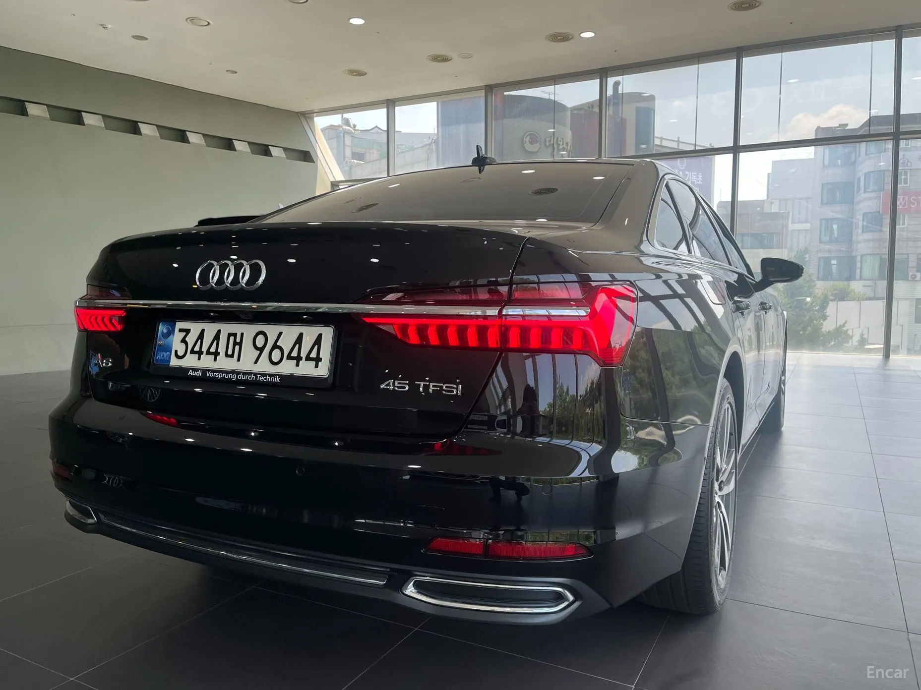 Audi A6 (C8) превью 2