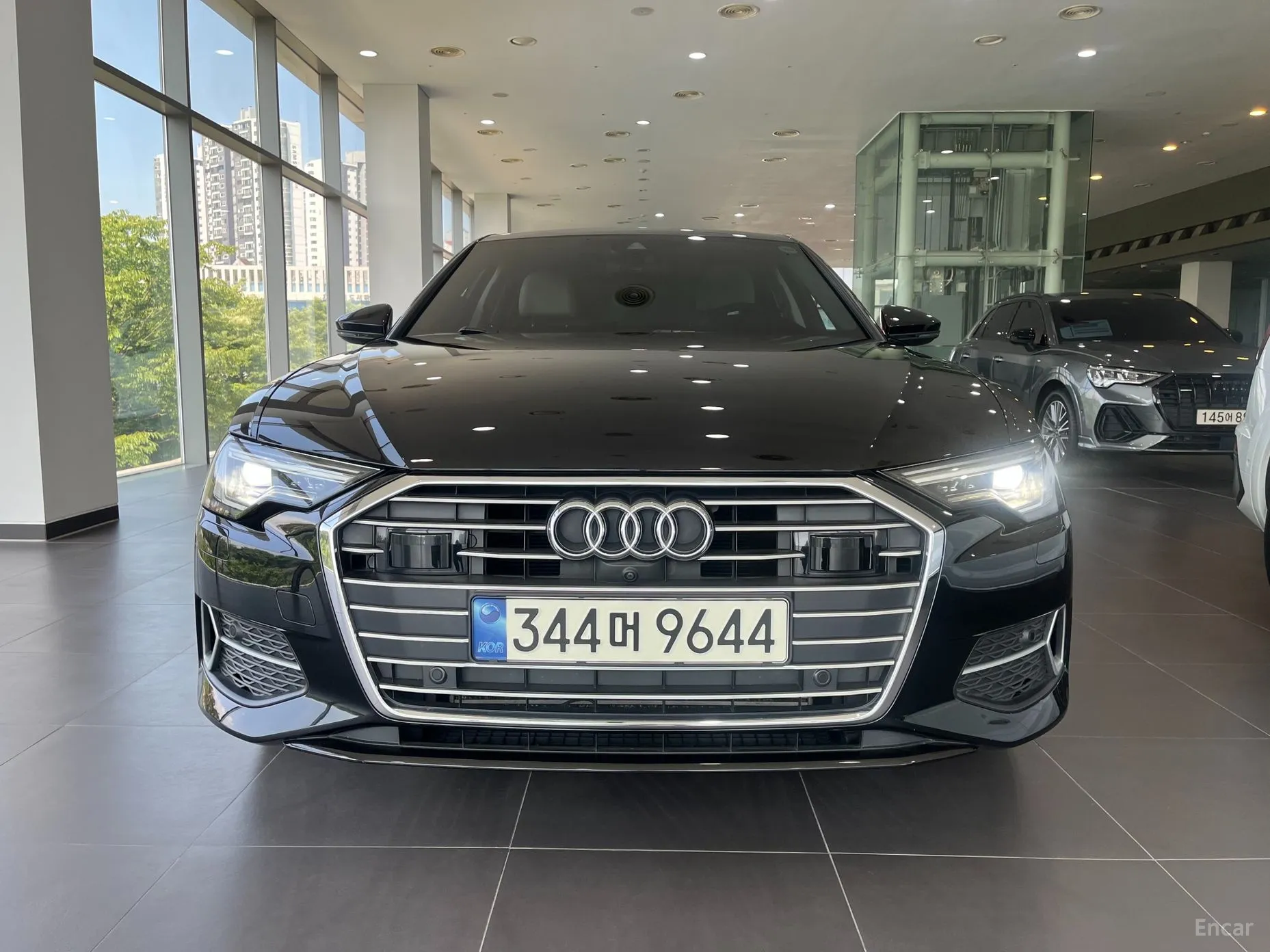 Audi A6 (C8) превью 3