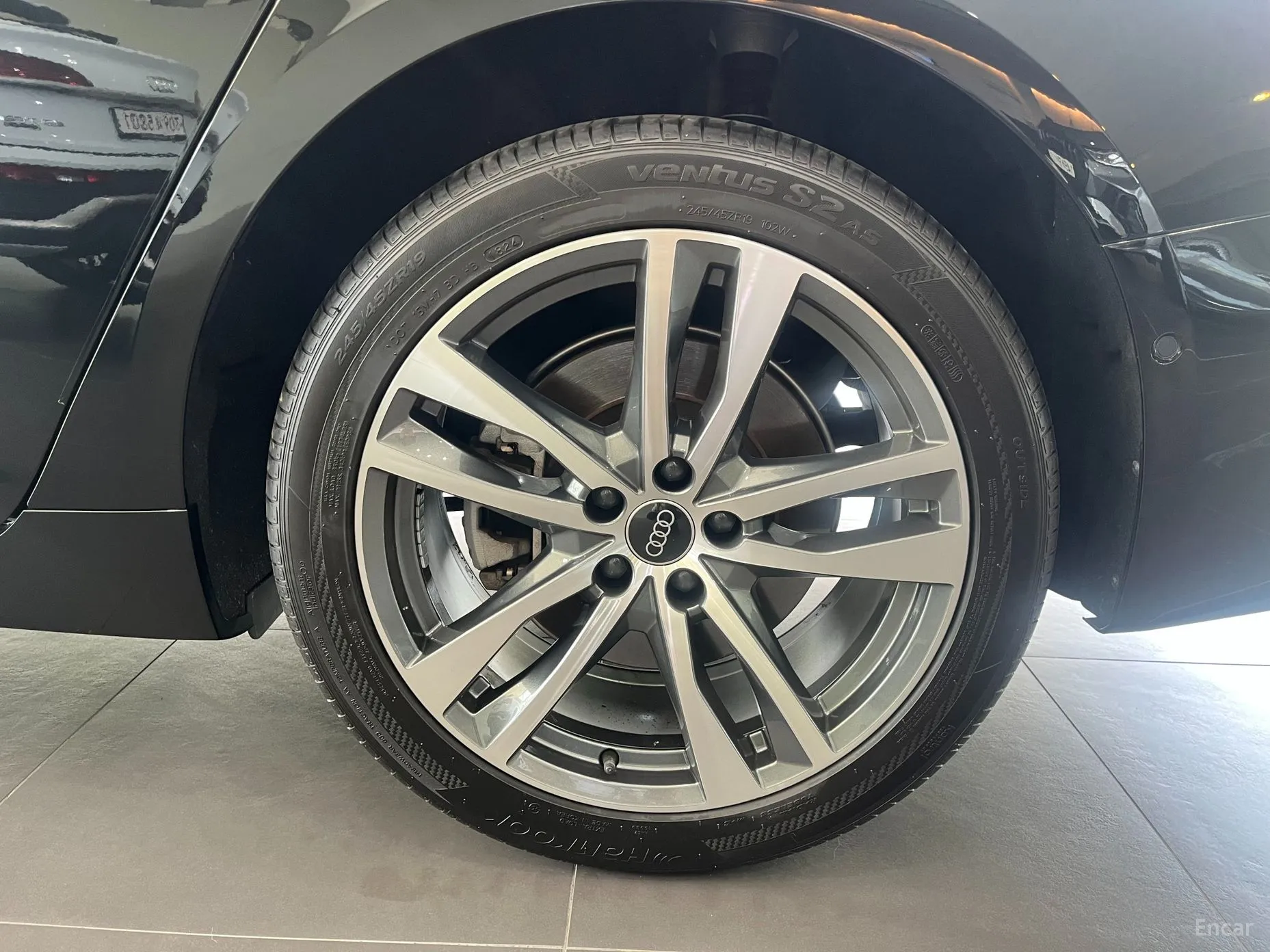 Audi A6 (C8) превью 5