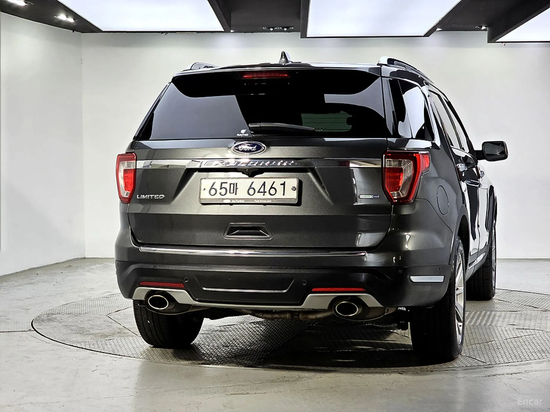 Ford Explorer превью 3
