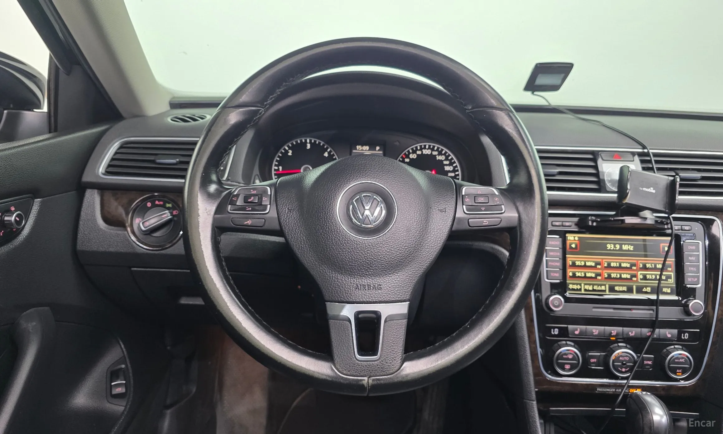 Volkswagen The New Passat превью 12