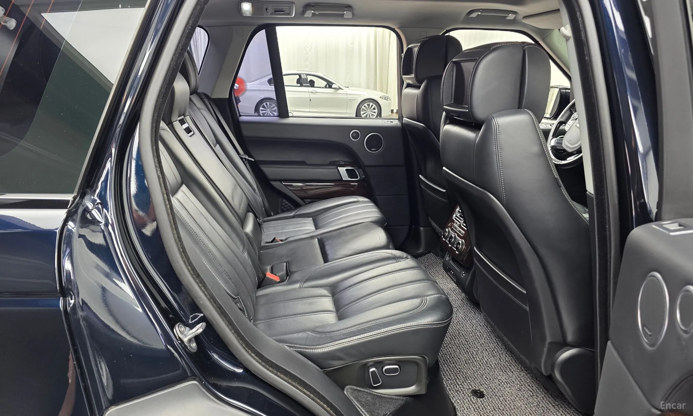 Land Rover Range Rover 4th Generation превью 12