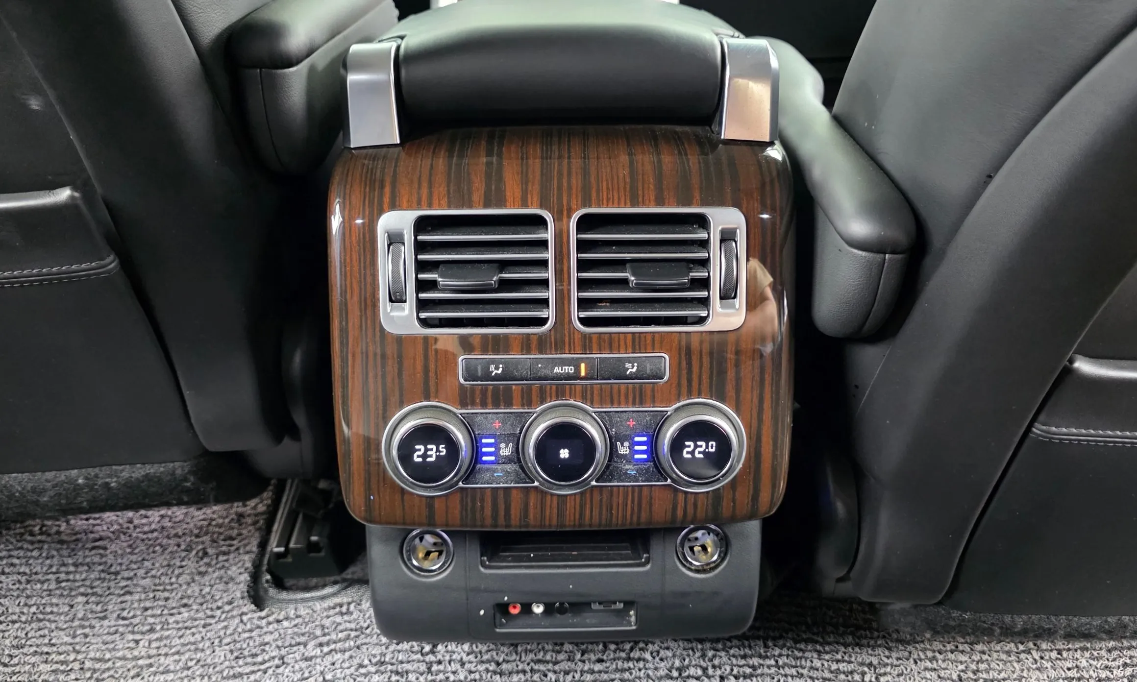 Land Rover Range Rover 4th Generation превью 18