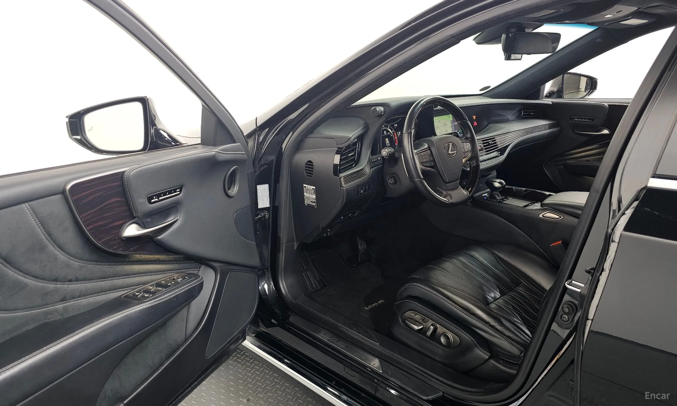 Lexus LS500 5th Generation превью 10