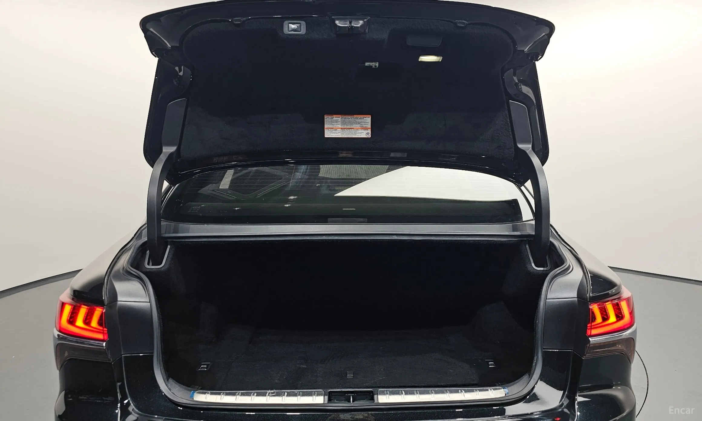 Lexus LS500 5th Generation превью 17