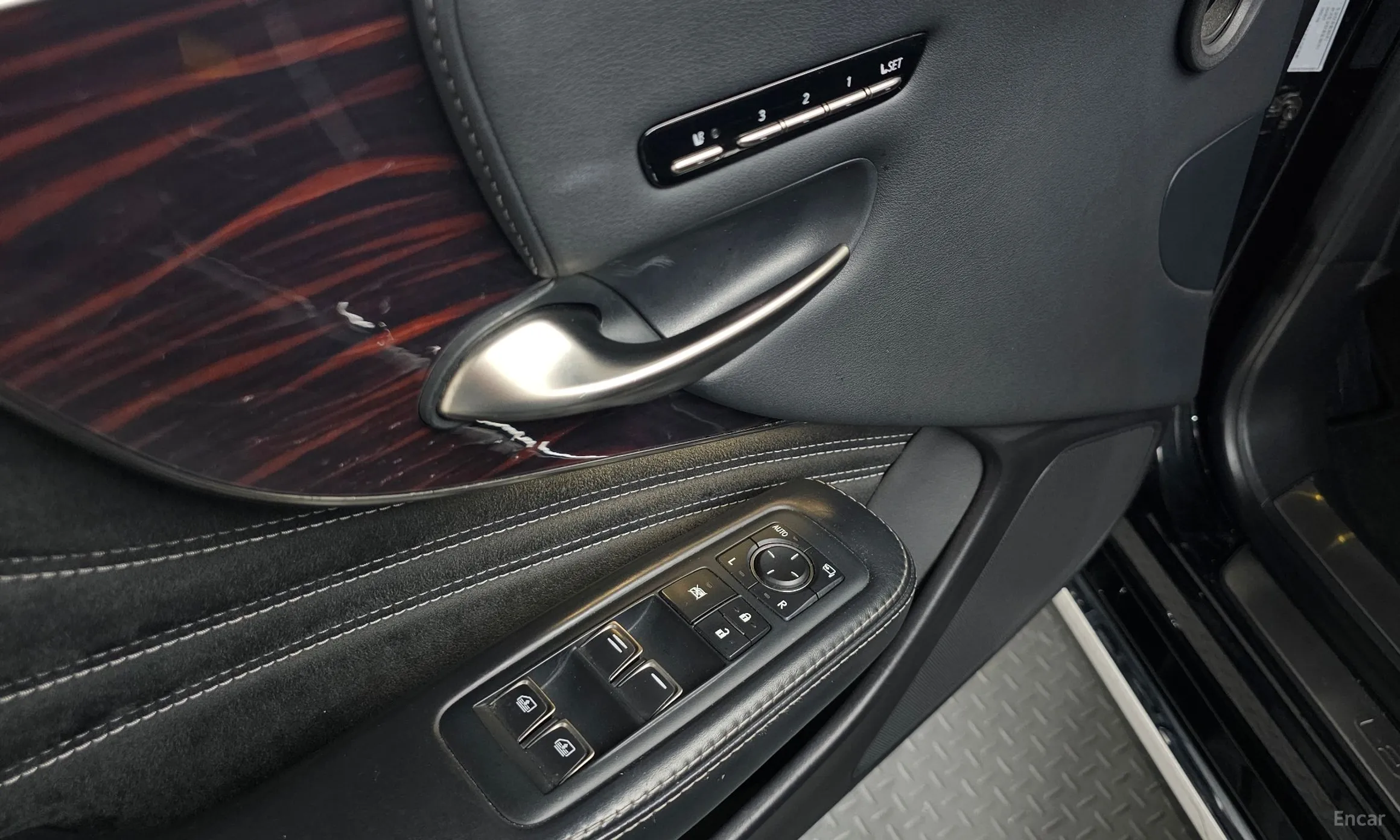 Lexus LS500 5th Generation превью 18