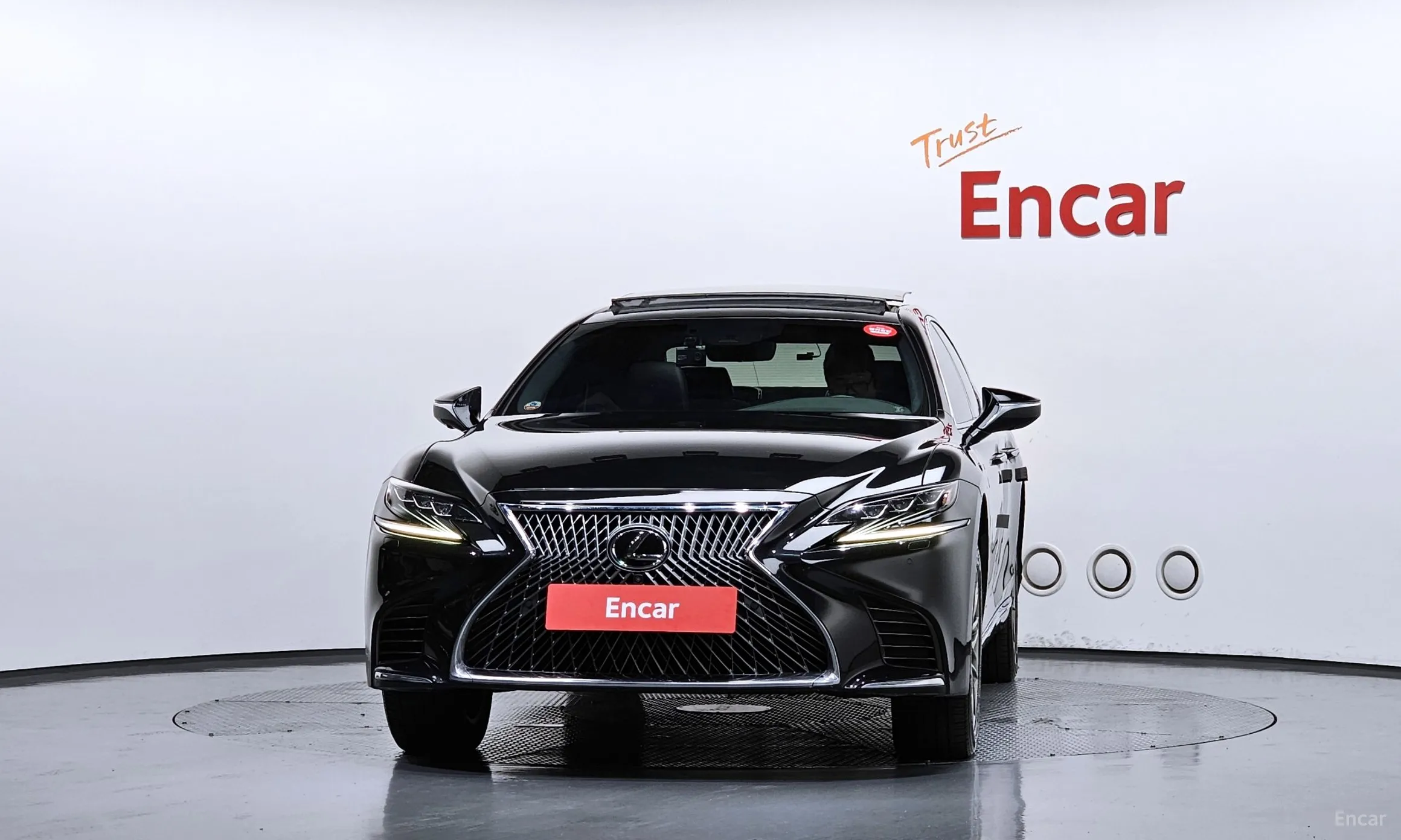 Lexus LS500 5th Generation превью 3
