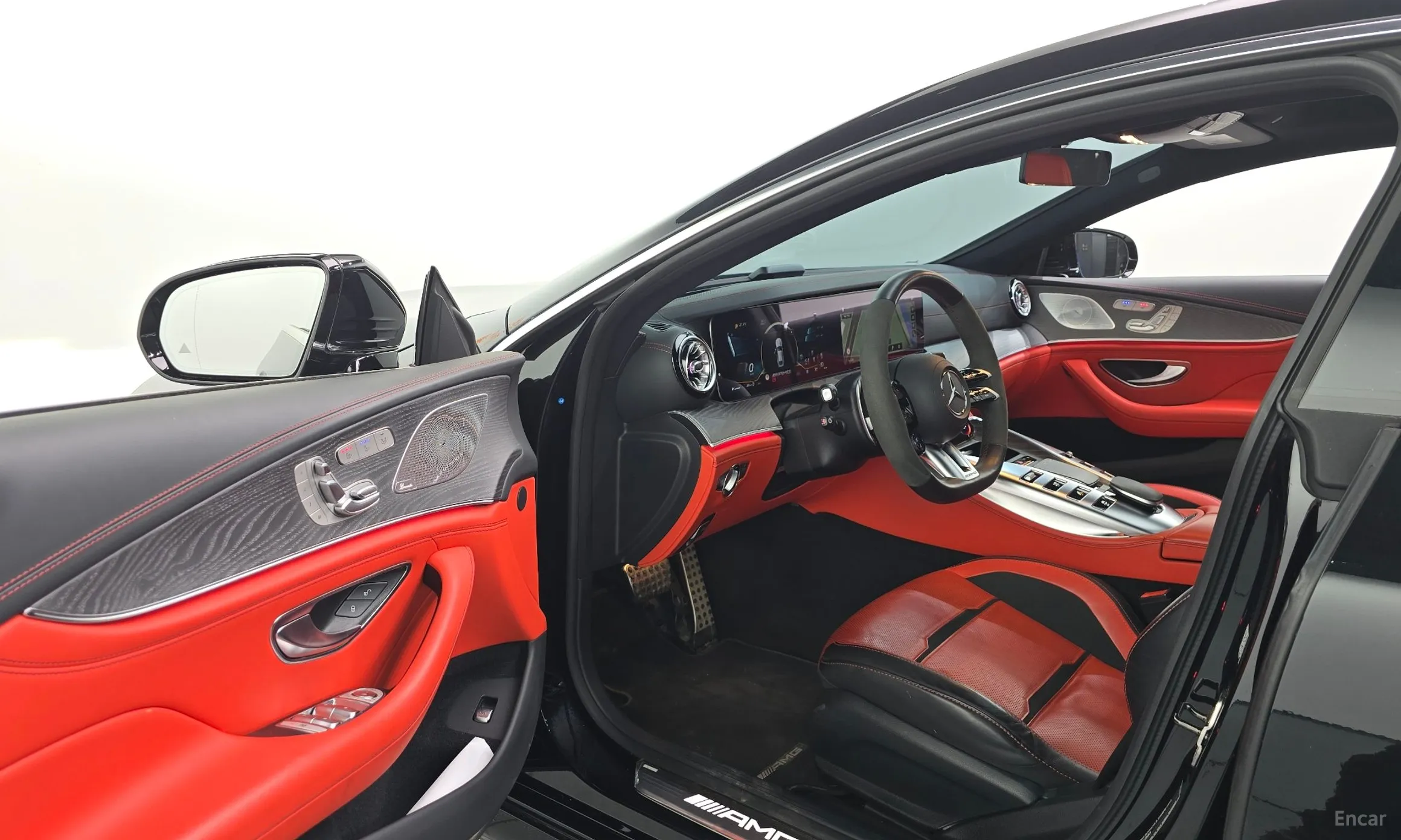 Mercedes Benz AMG GT превью 10