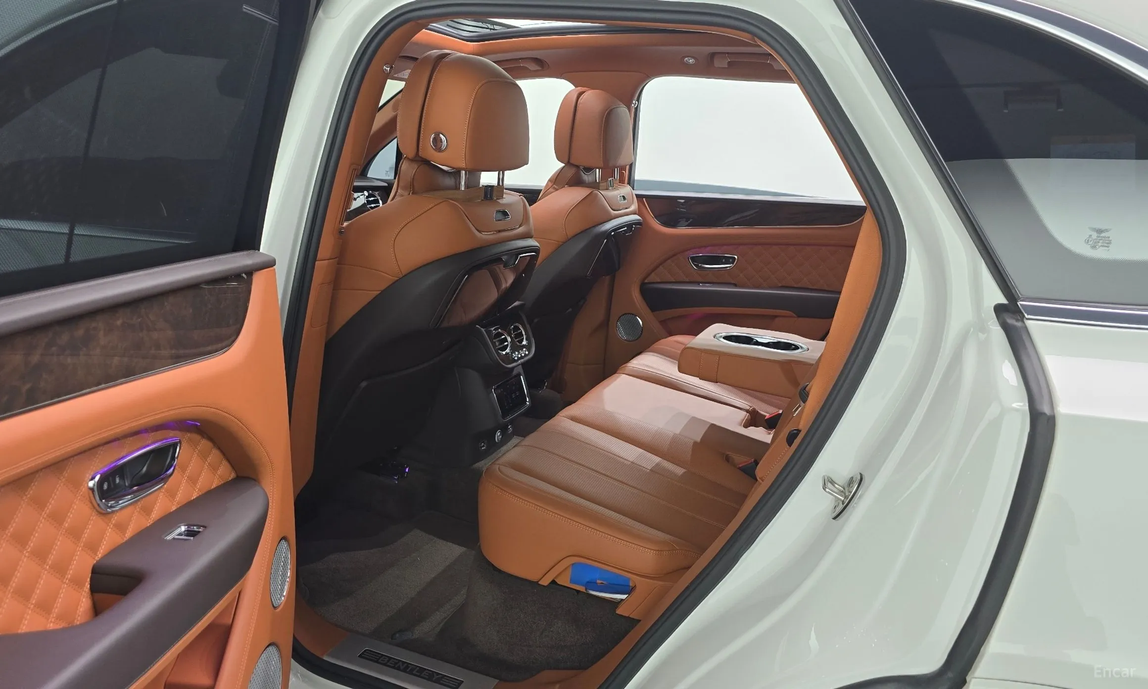 Bentley Bentayga превью 11