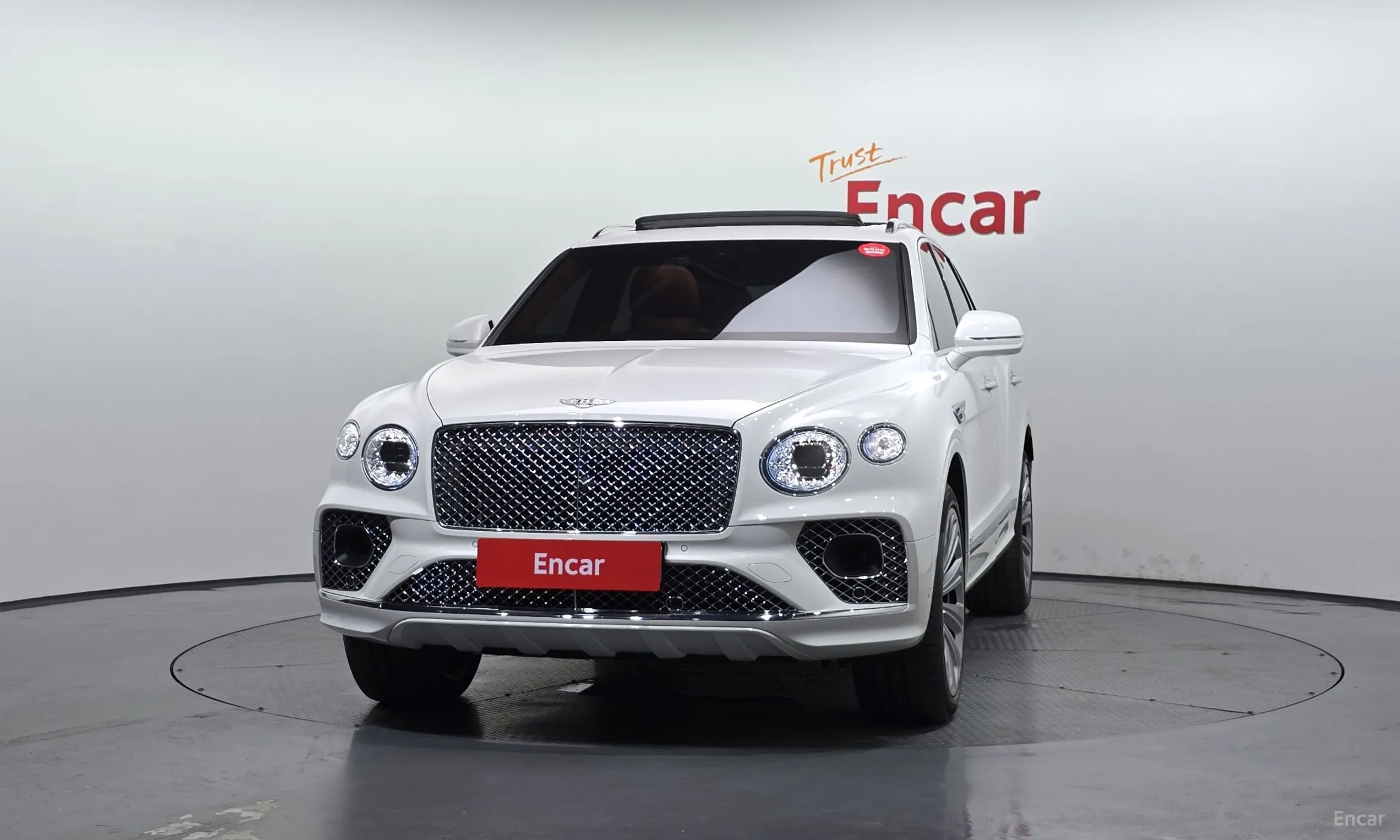 Bentley Bentayga превью 3