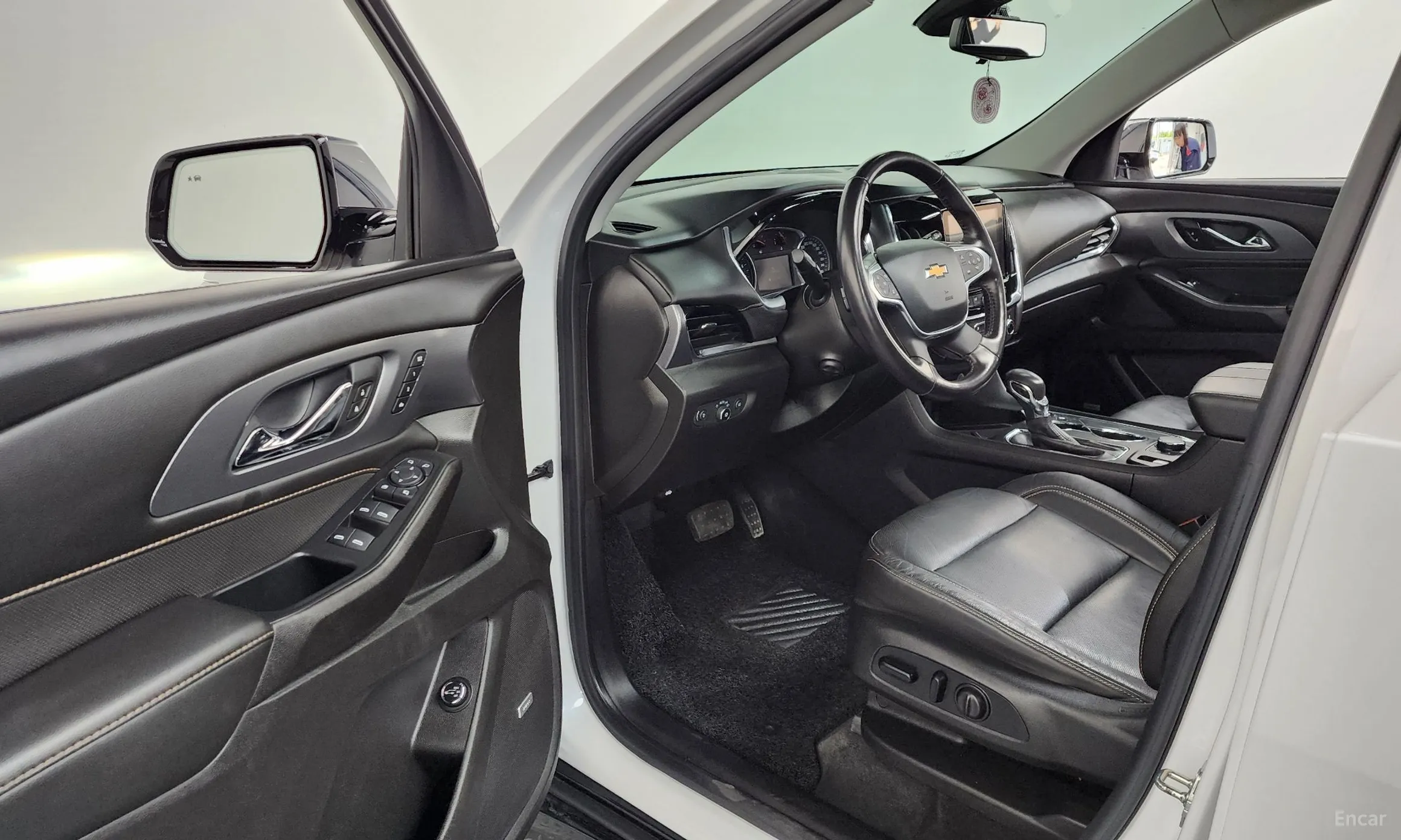 Chevrolet (GM Daewoo) Traverse превью 10