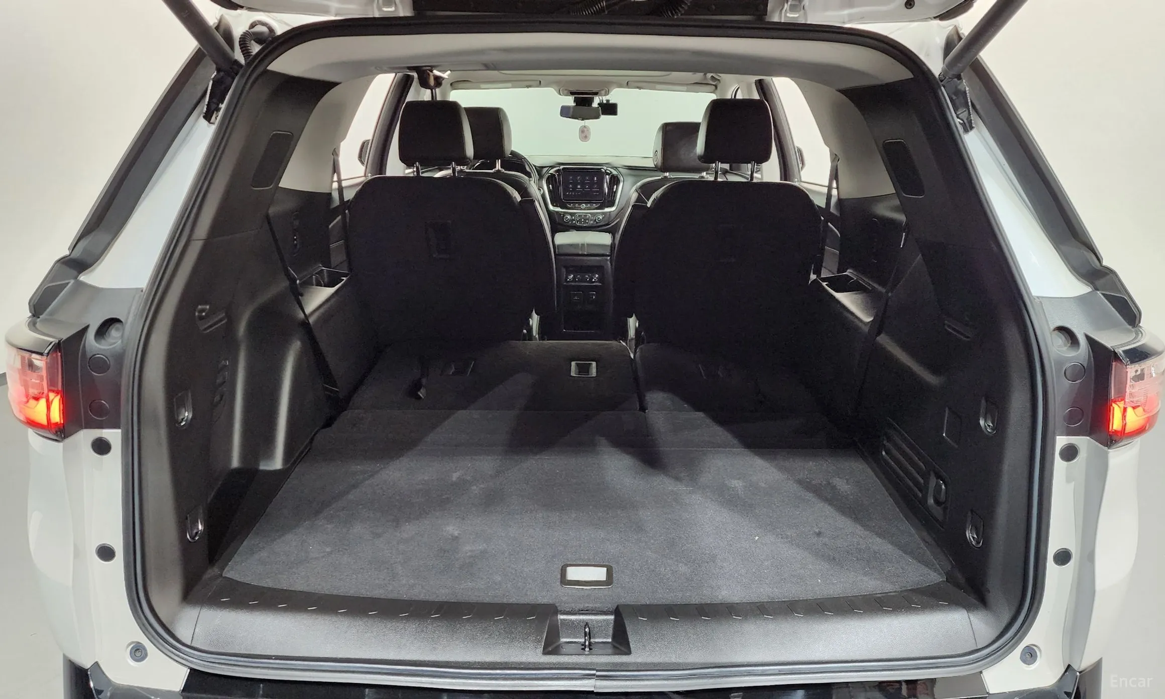 Chevrolet (GM Daewoo) Traverse превью 18
