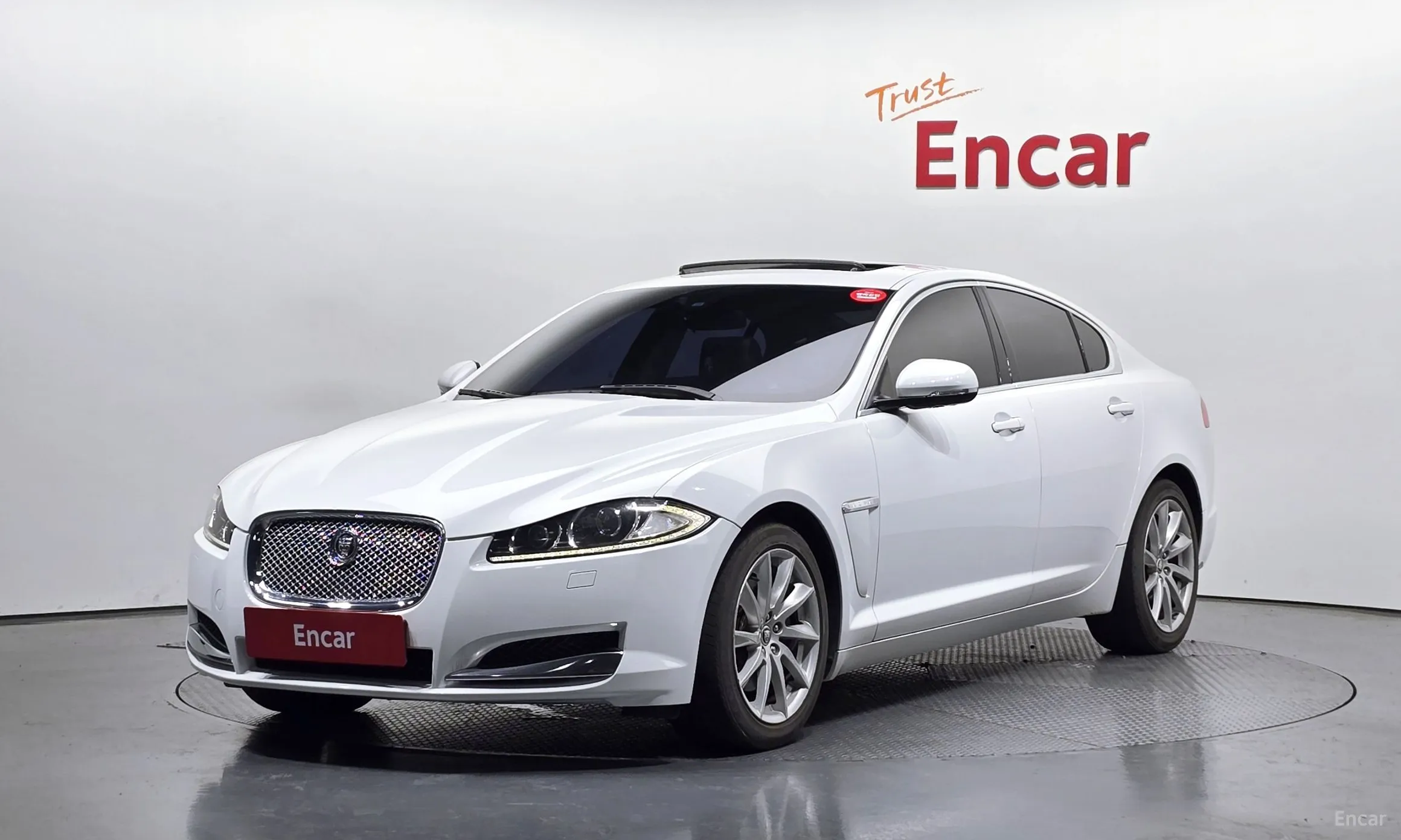 Jaguar New XF