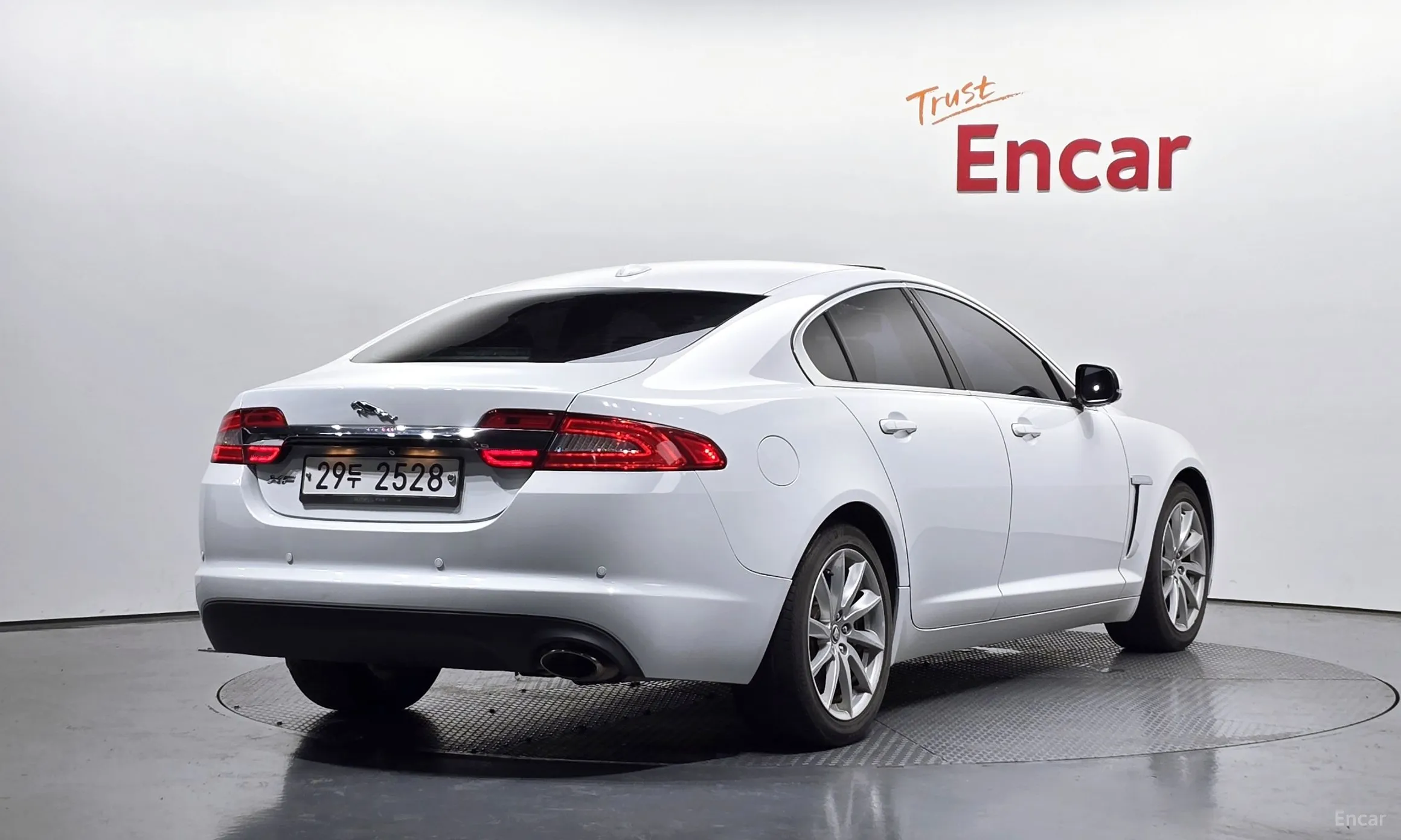 Jaguar New XF