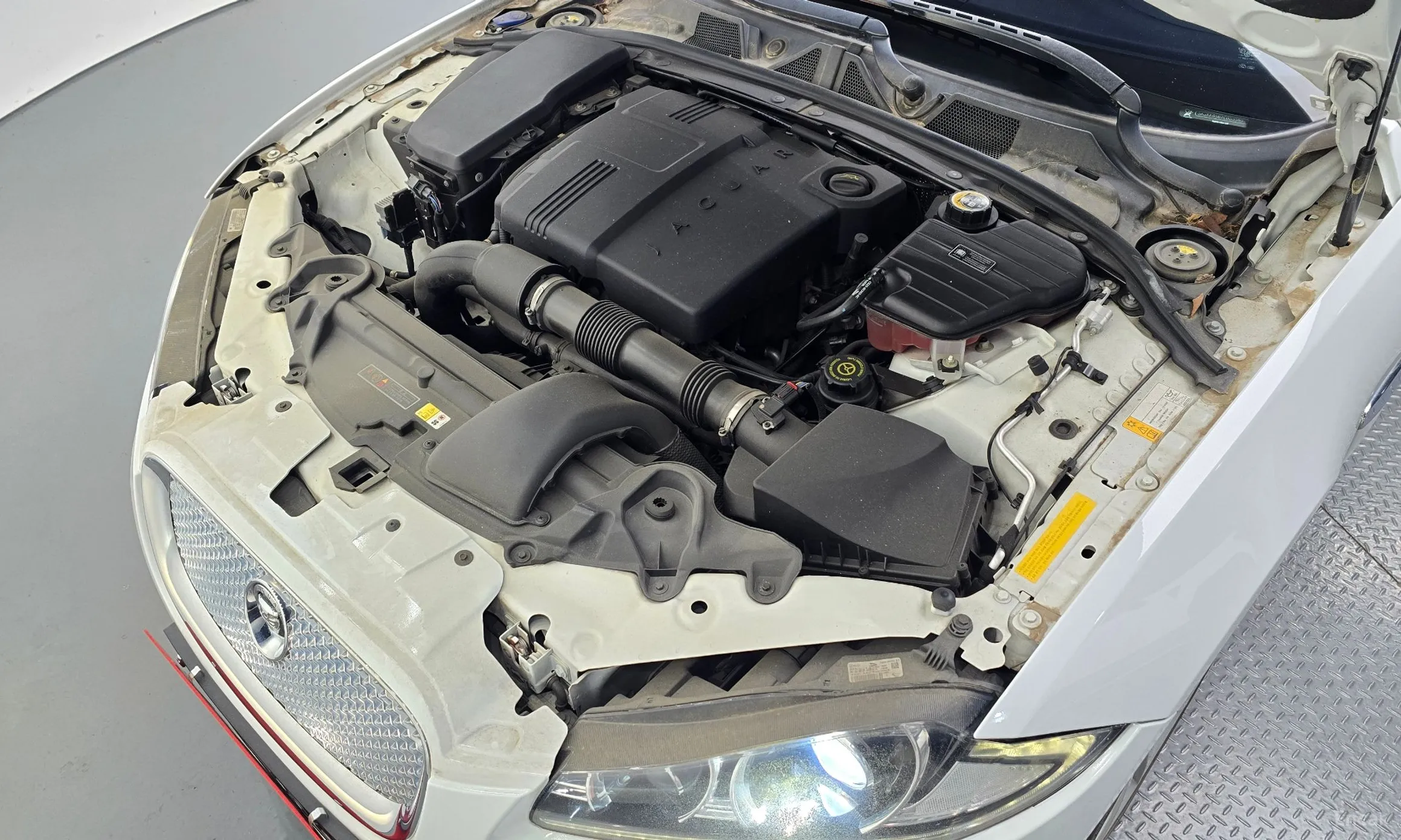 Jaguar New XF превью 6
