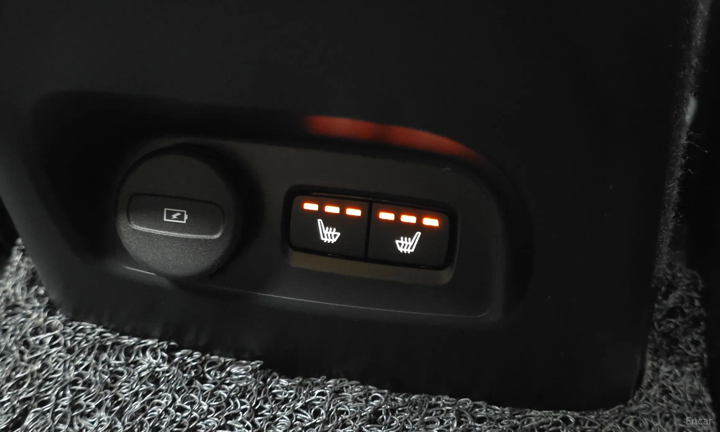 Volvo XC40 превью 19