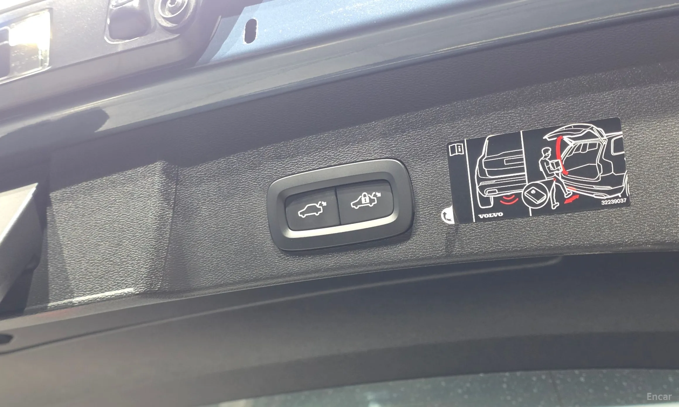 Volvo XC40 превью 20